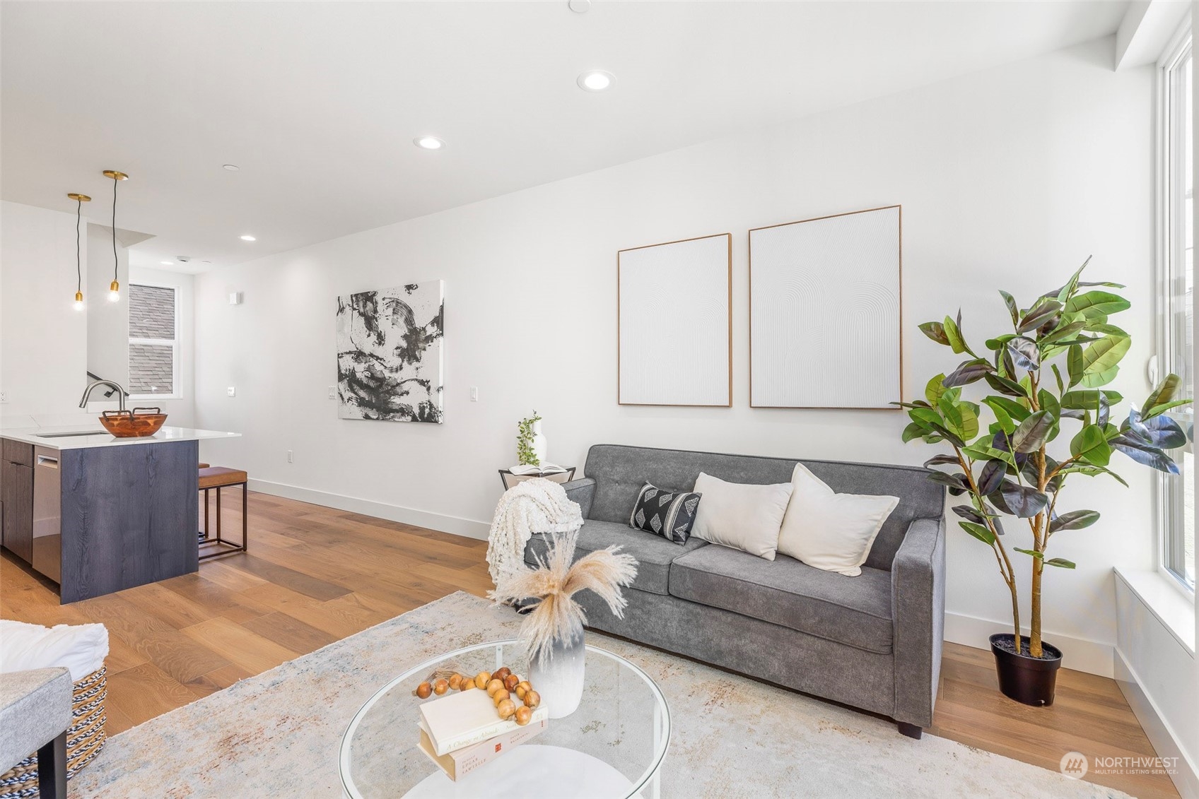 2209 B 42nd Avenue SW