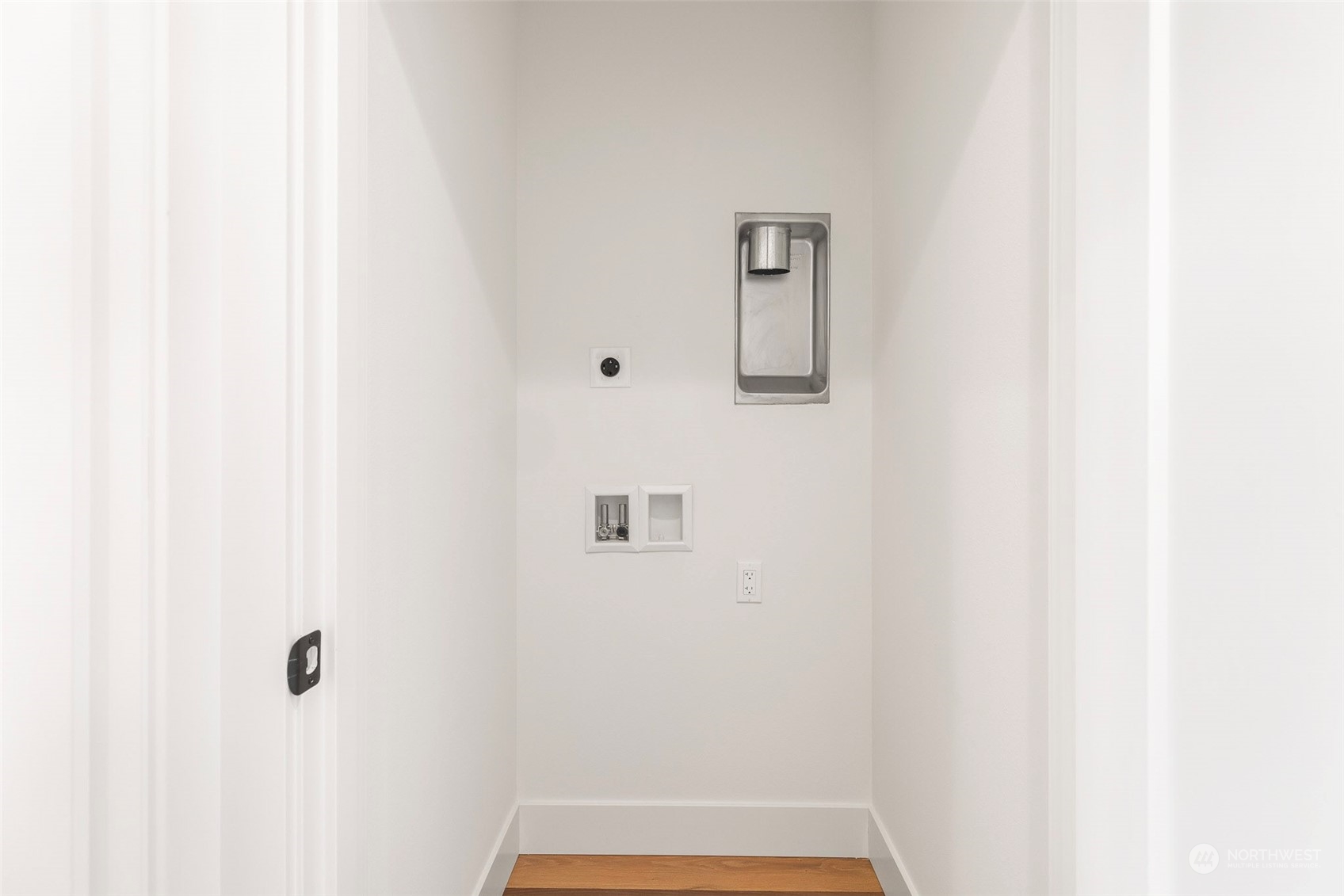 2209 B 42nd Avenue SW