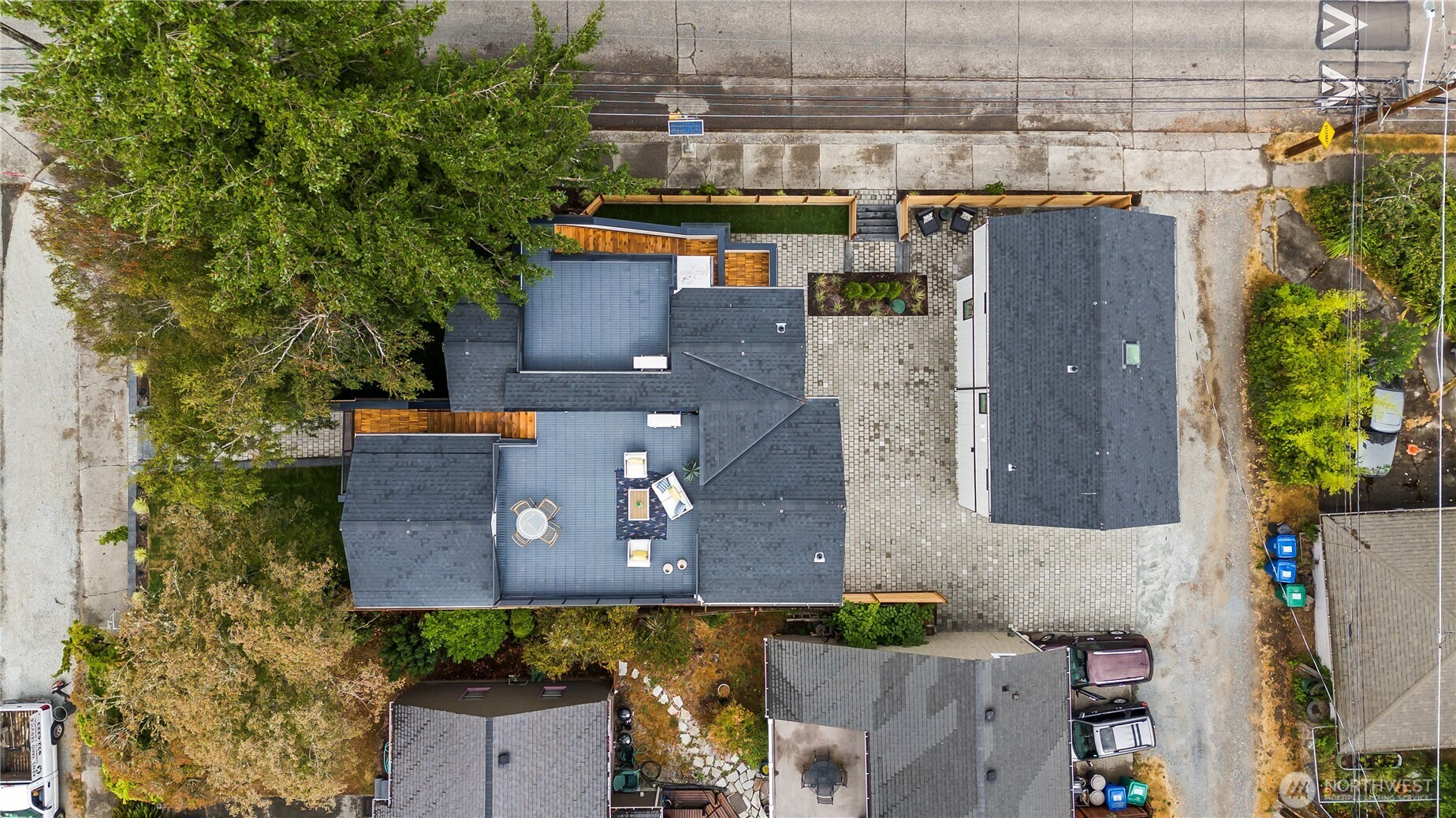 5119 SW Genesee Street