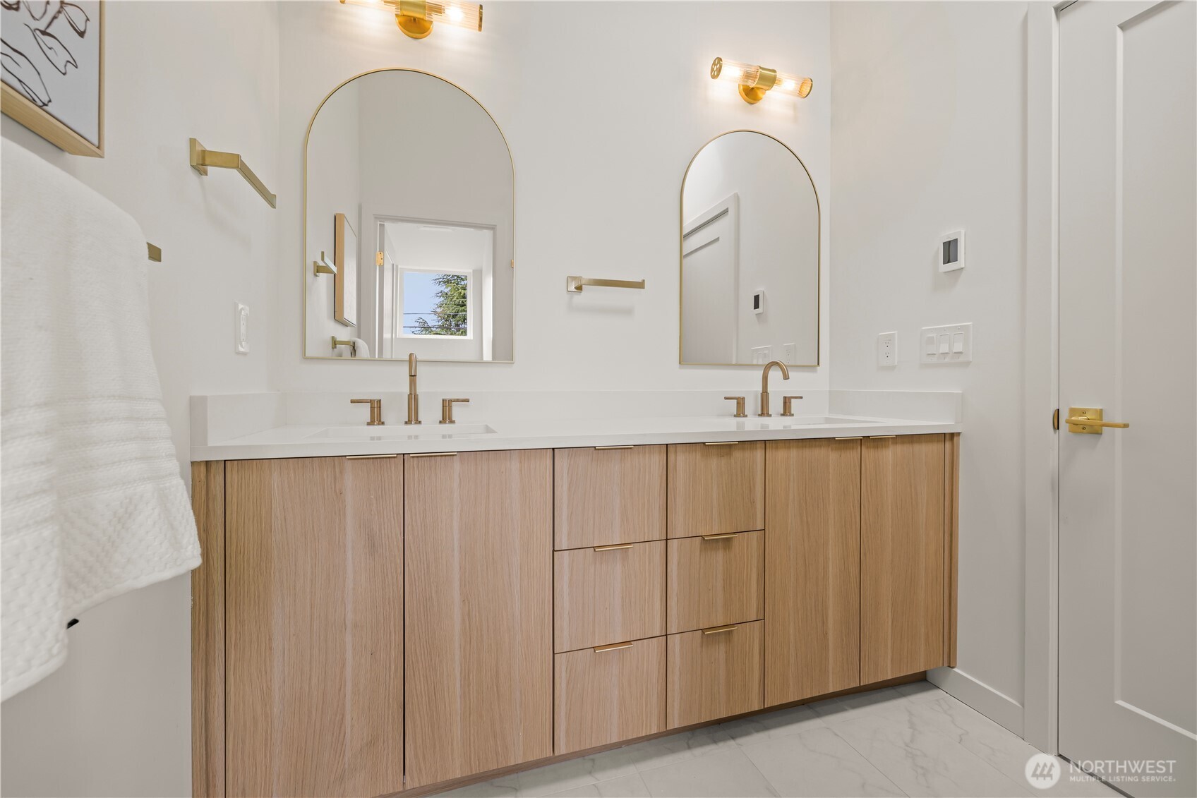 5119 SW Genesee Street