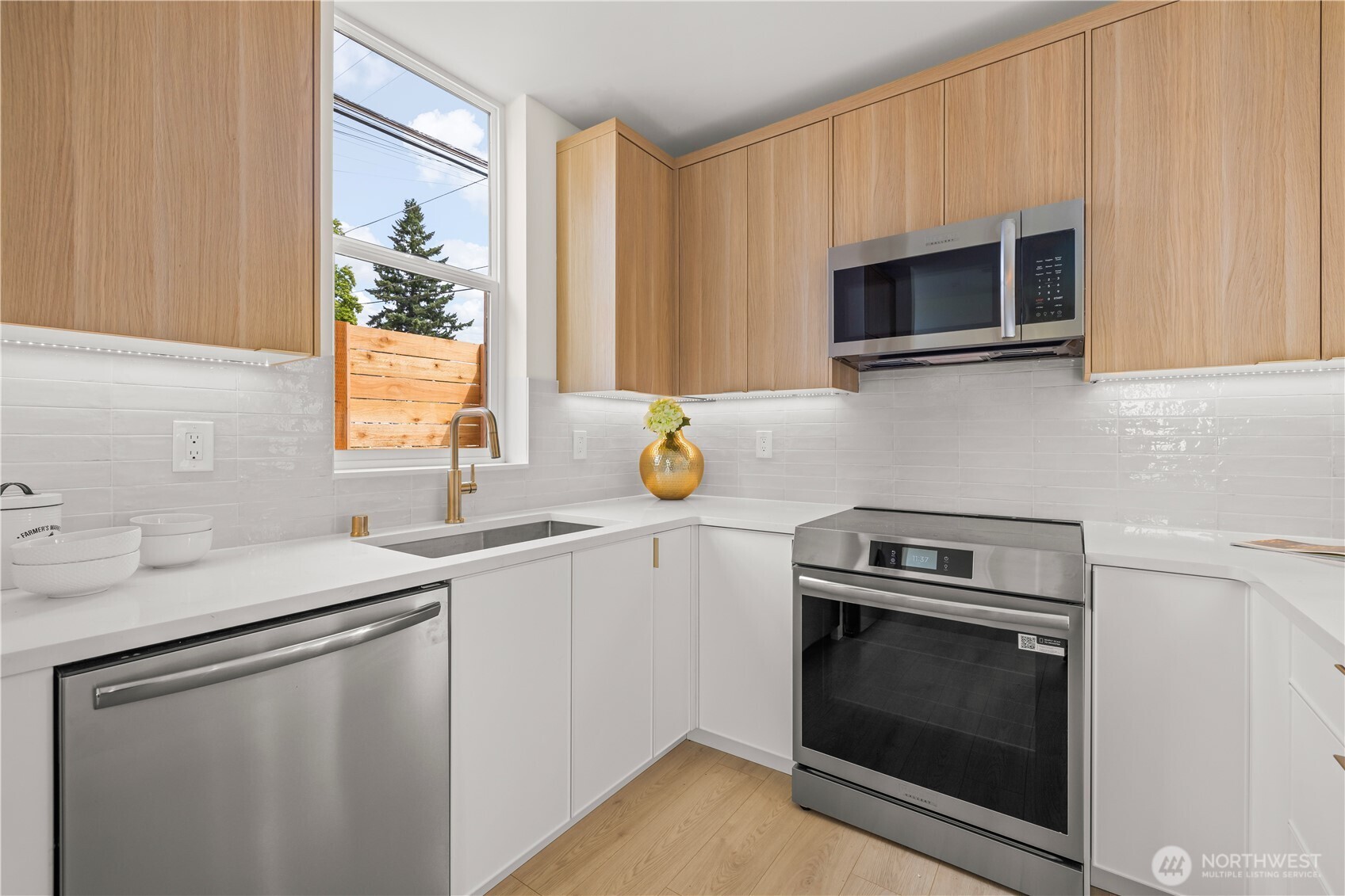 5119 SW Genesee Street