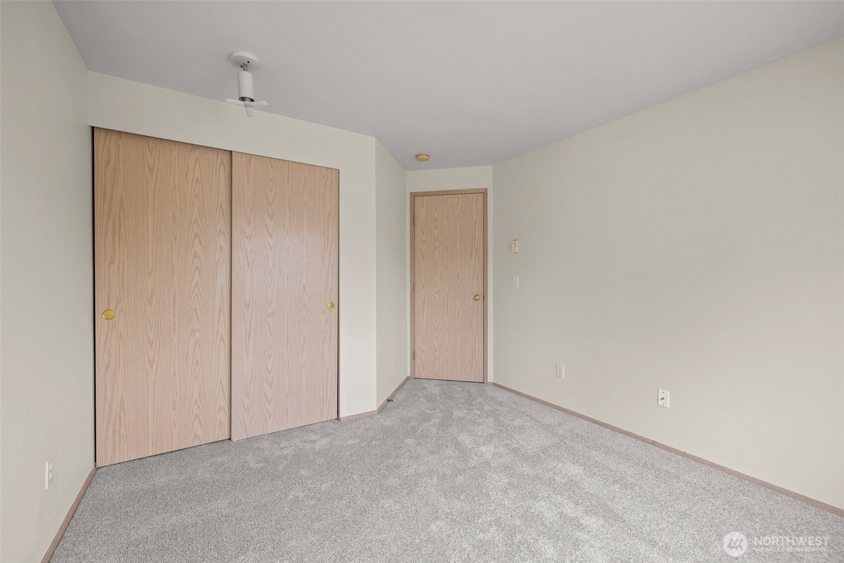 5410 S 236th Place