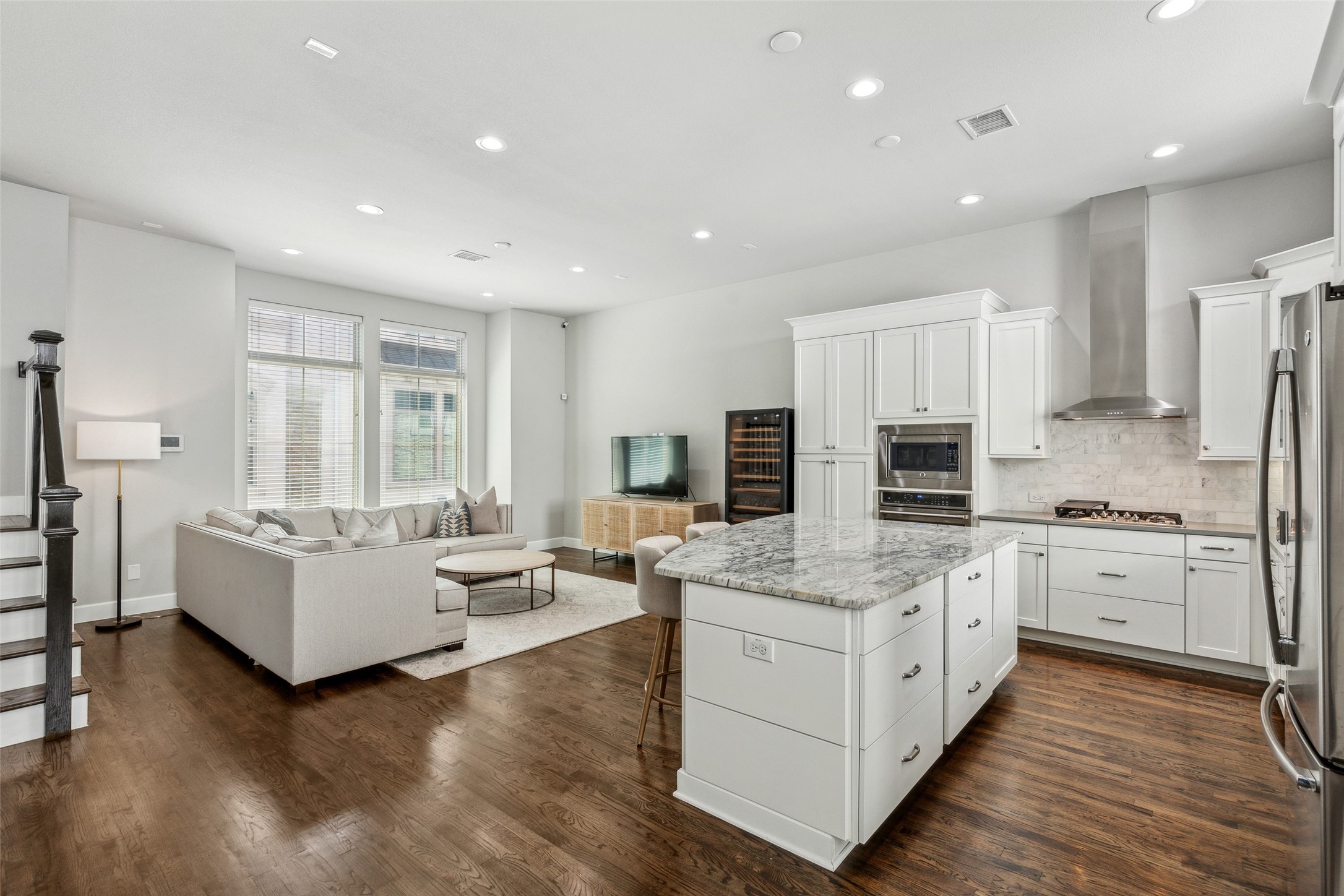746 Lacey Oaks Place