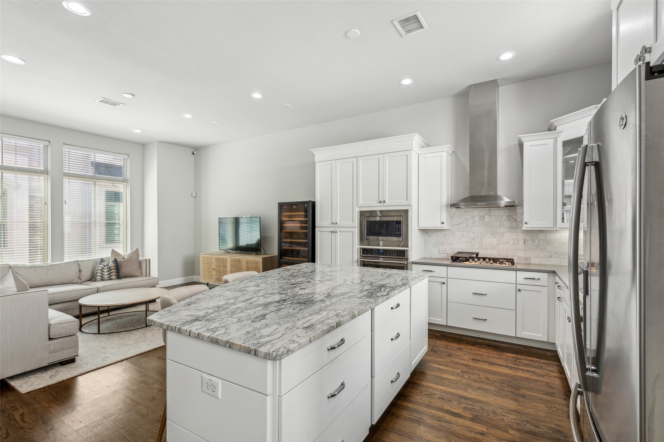 746 Lacey Oaks Place