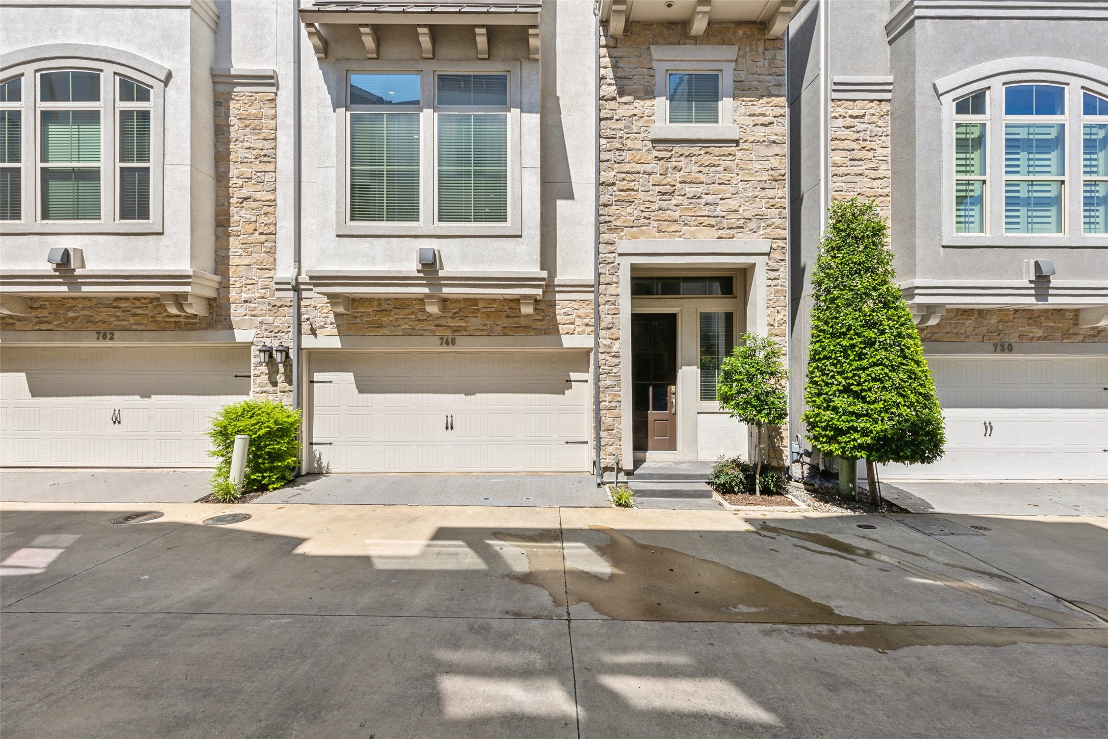 746 Lacey Oaks Place
