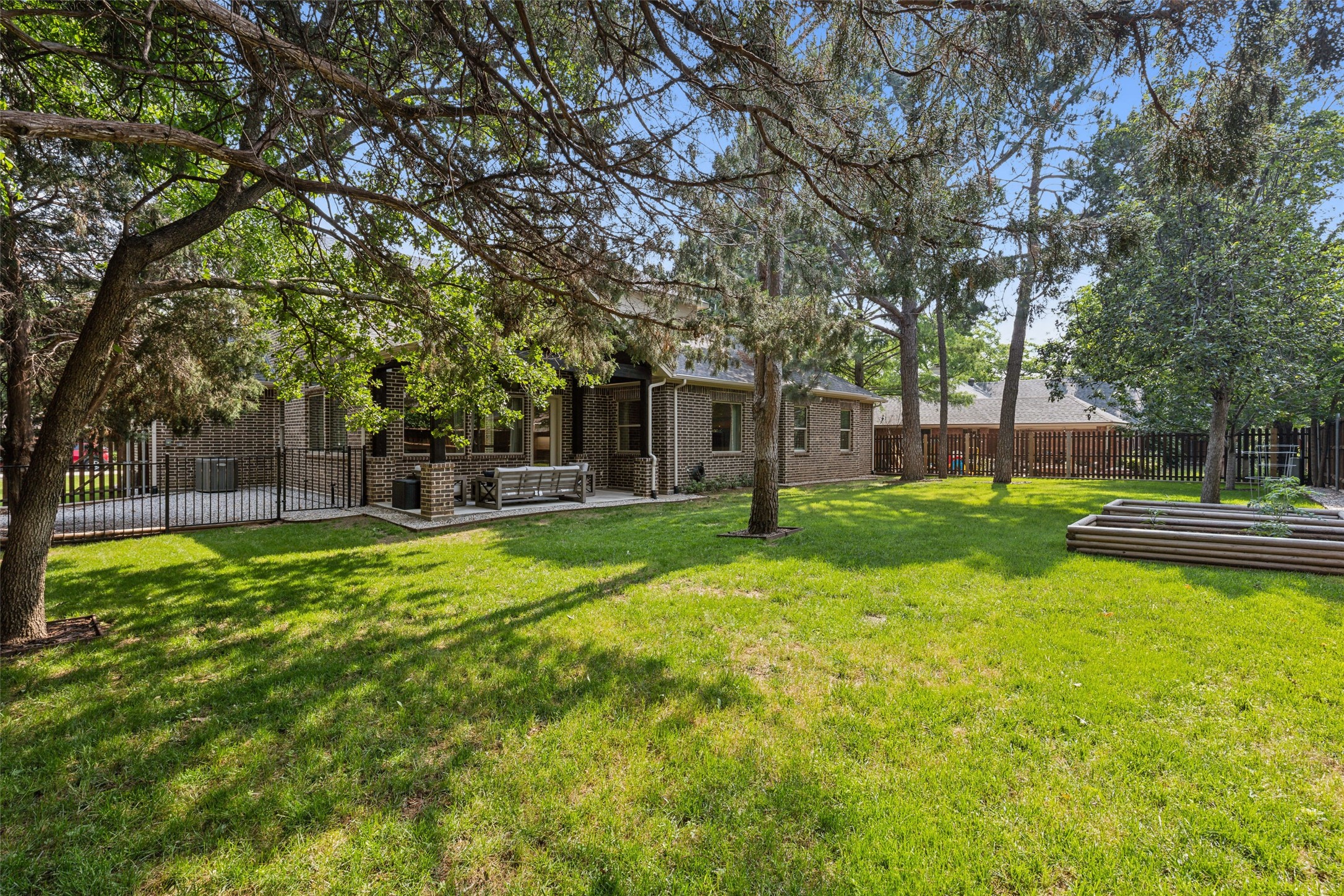 3308 Cottonwood Drive
