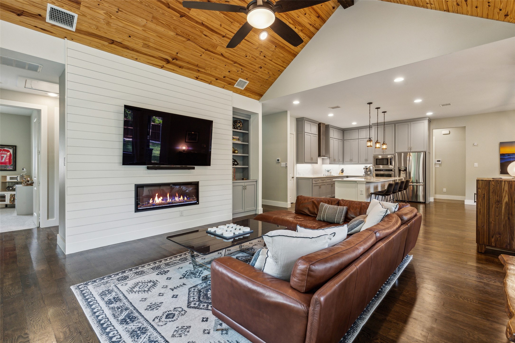 3308 Cottonwood Drive
