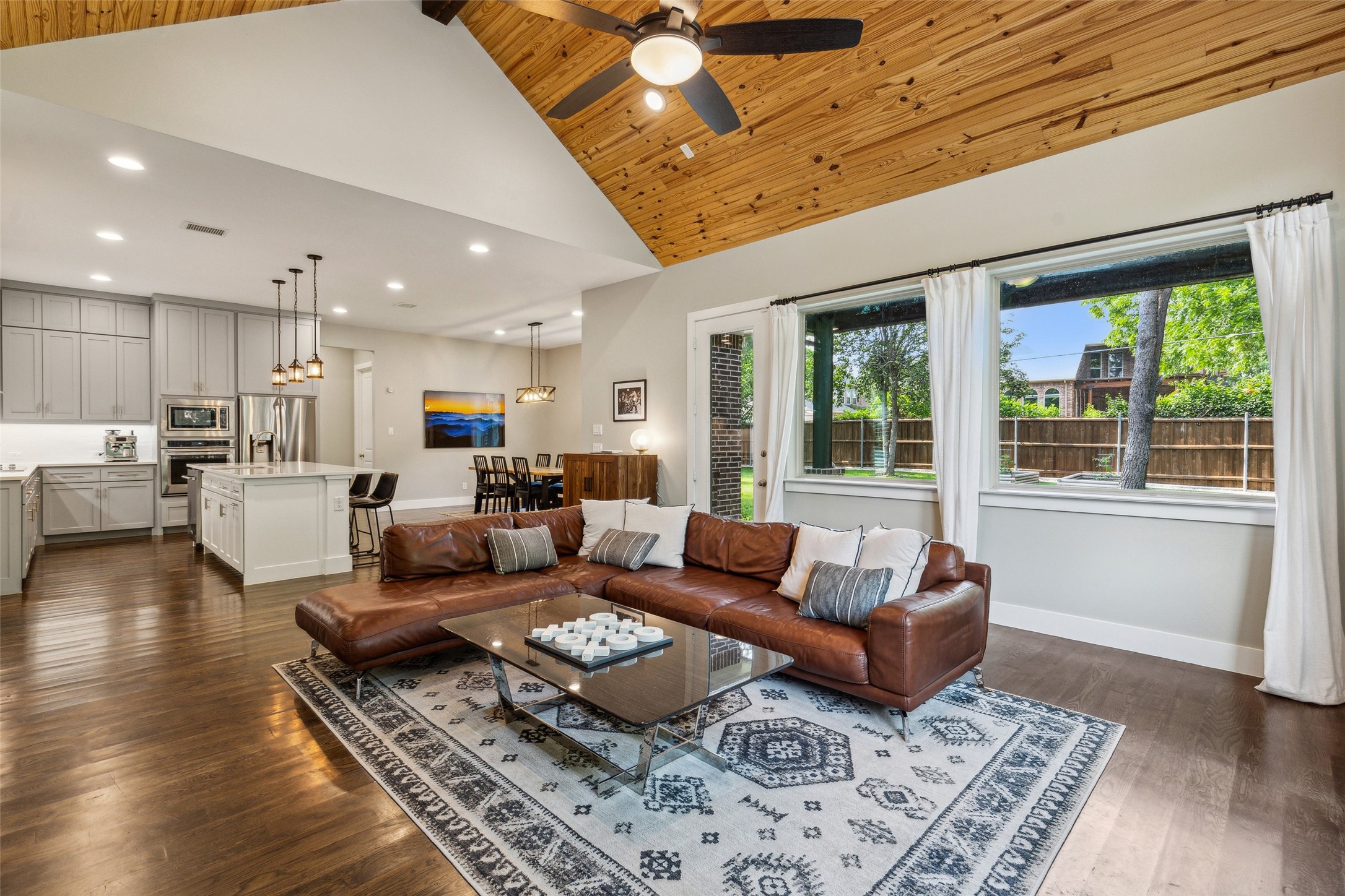 3308 Cottonwood Drive