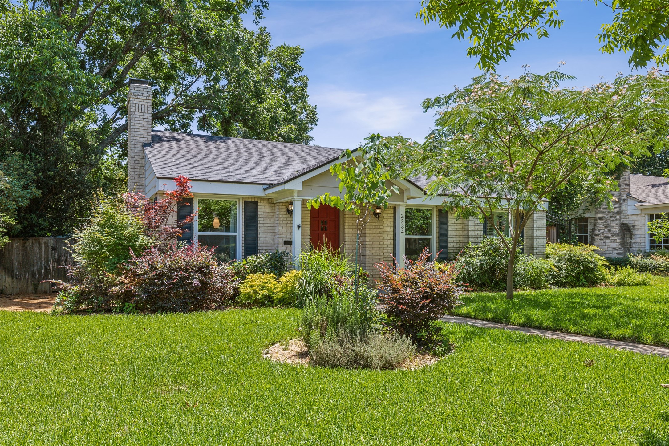 2234 Lawndale Drive