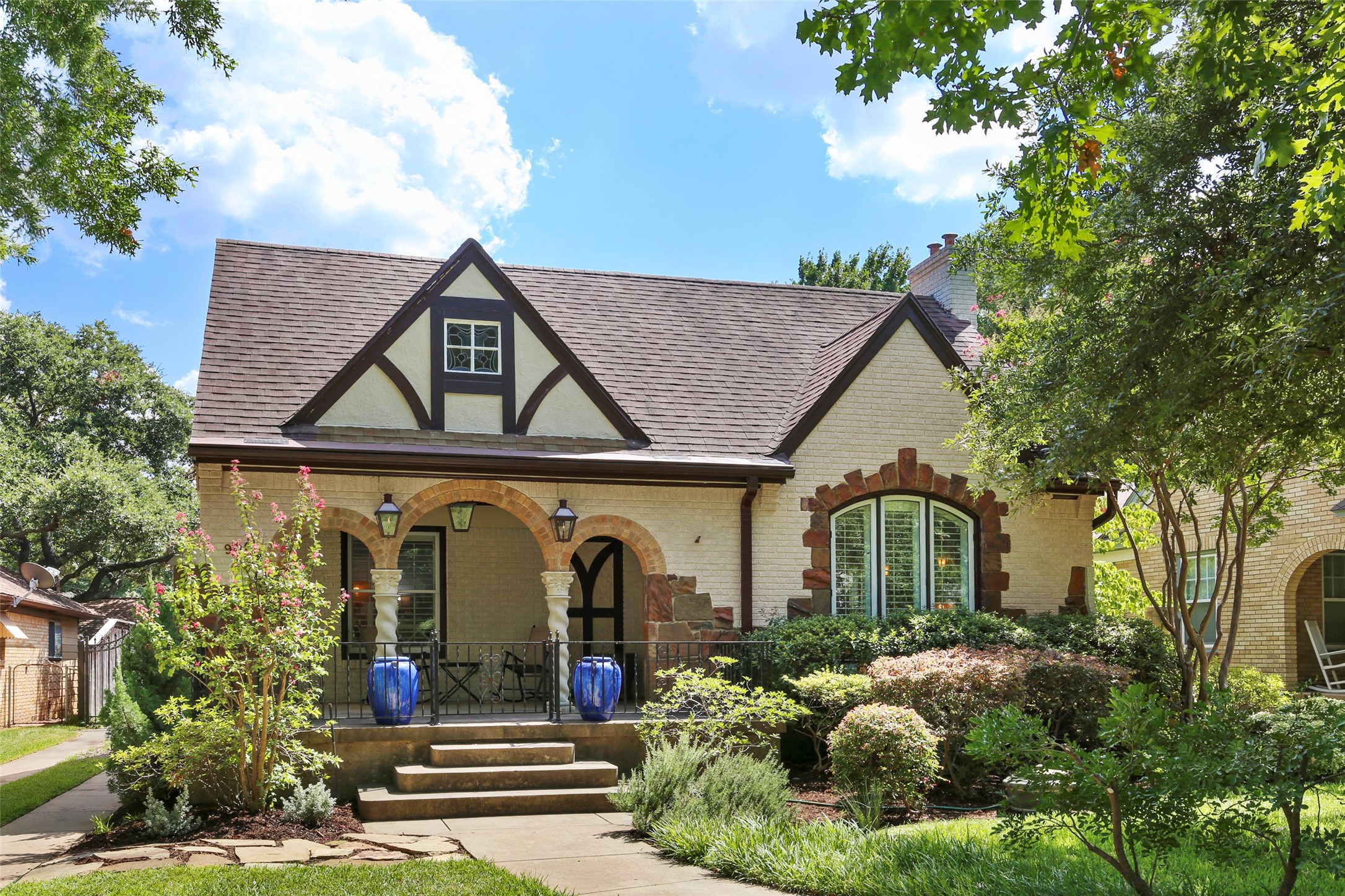 906 Salmon Drive