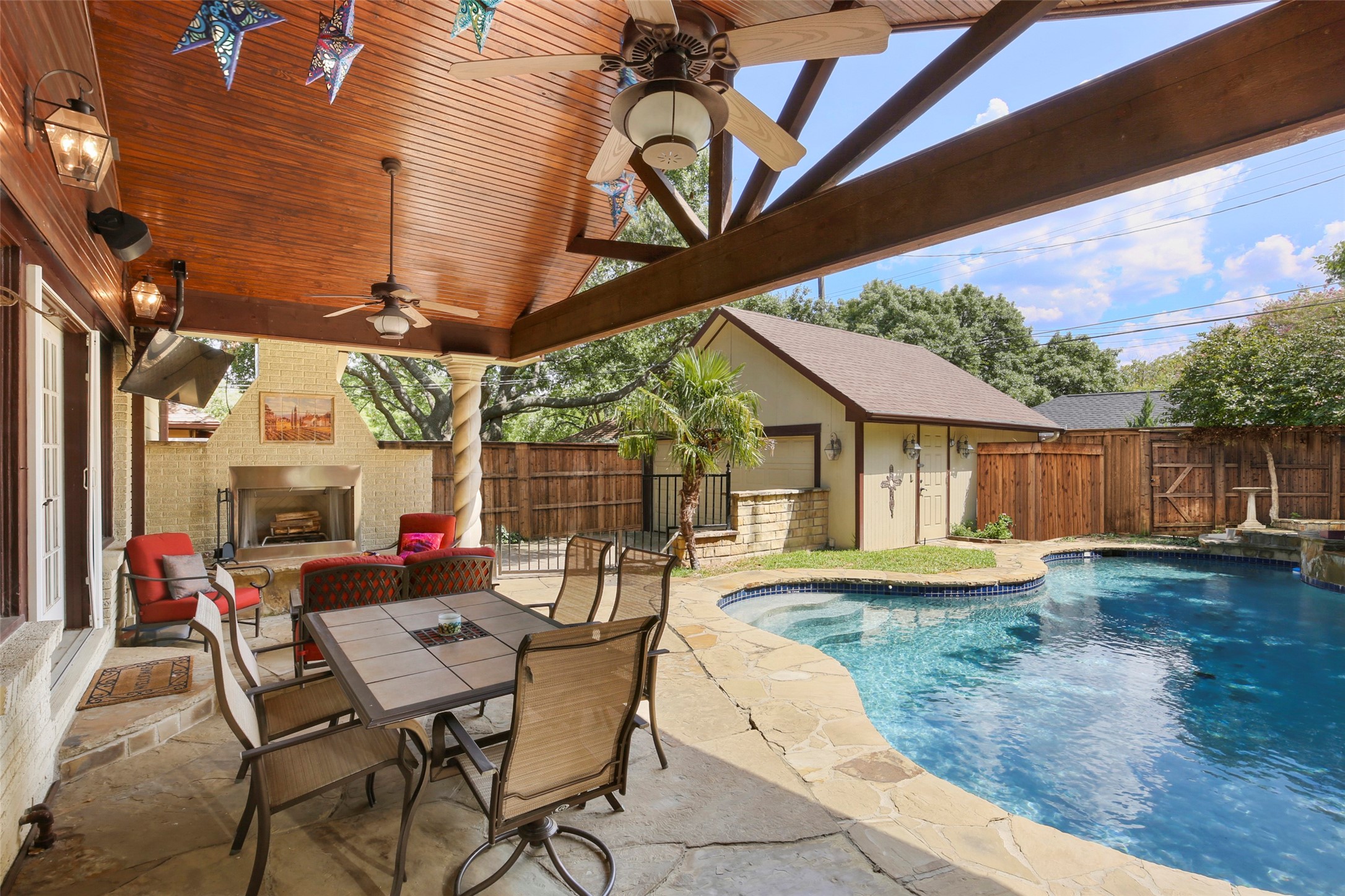 906 Salmon Drive
