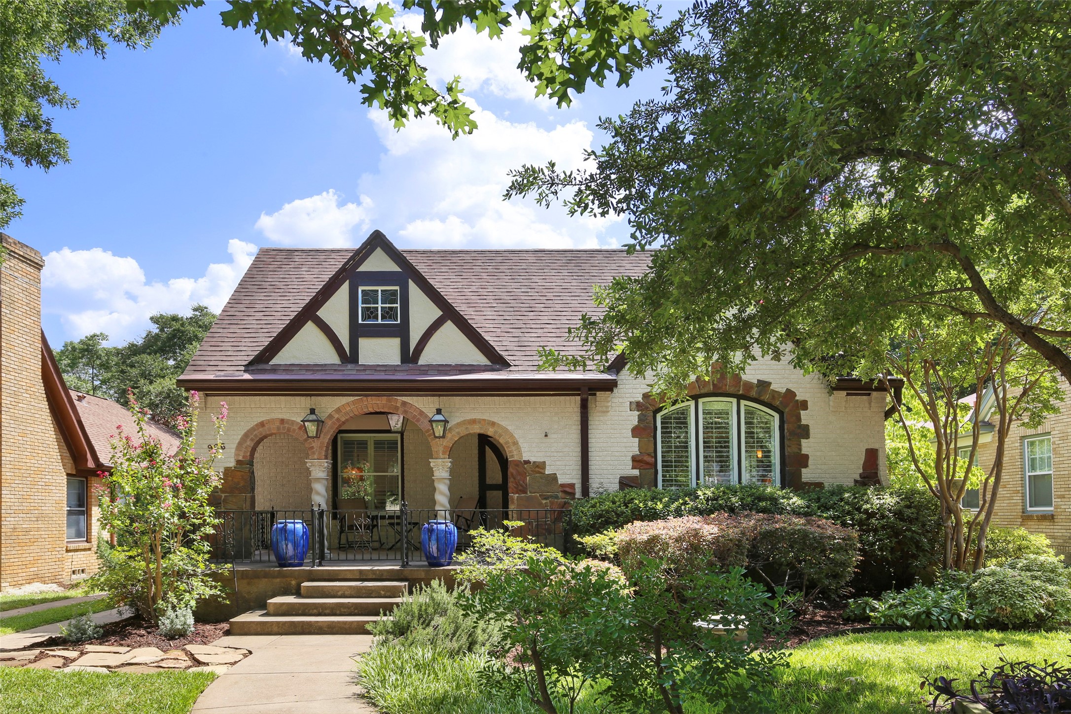 906 Salmon Drive