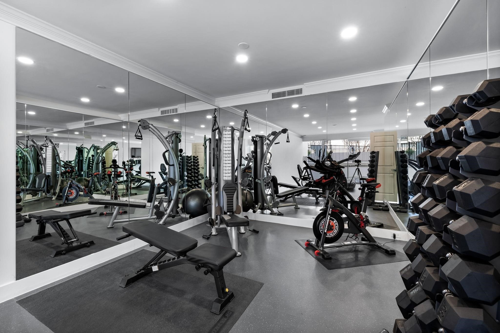 3601 Turtle Creek Boulevard 501