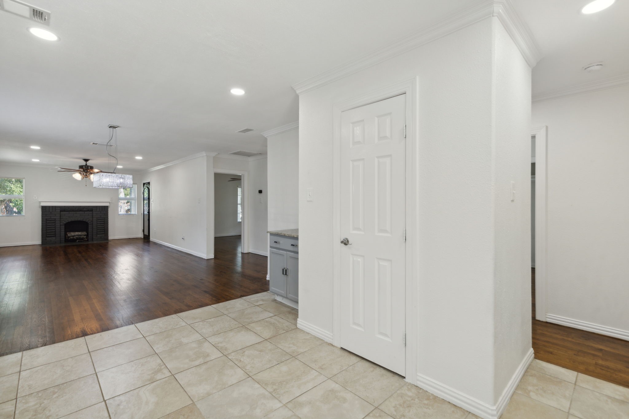 1603 Hollywood Avenue