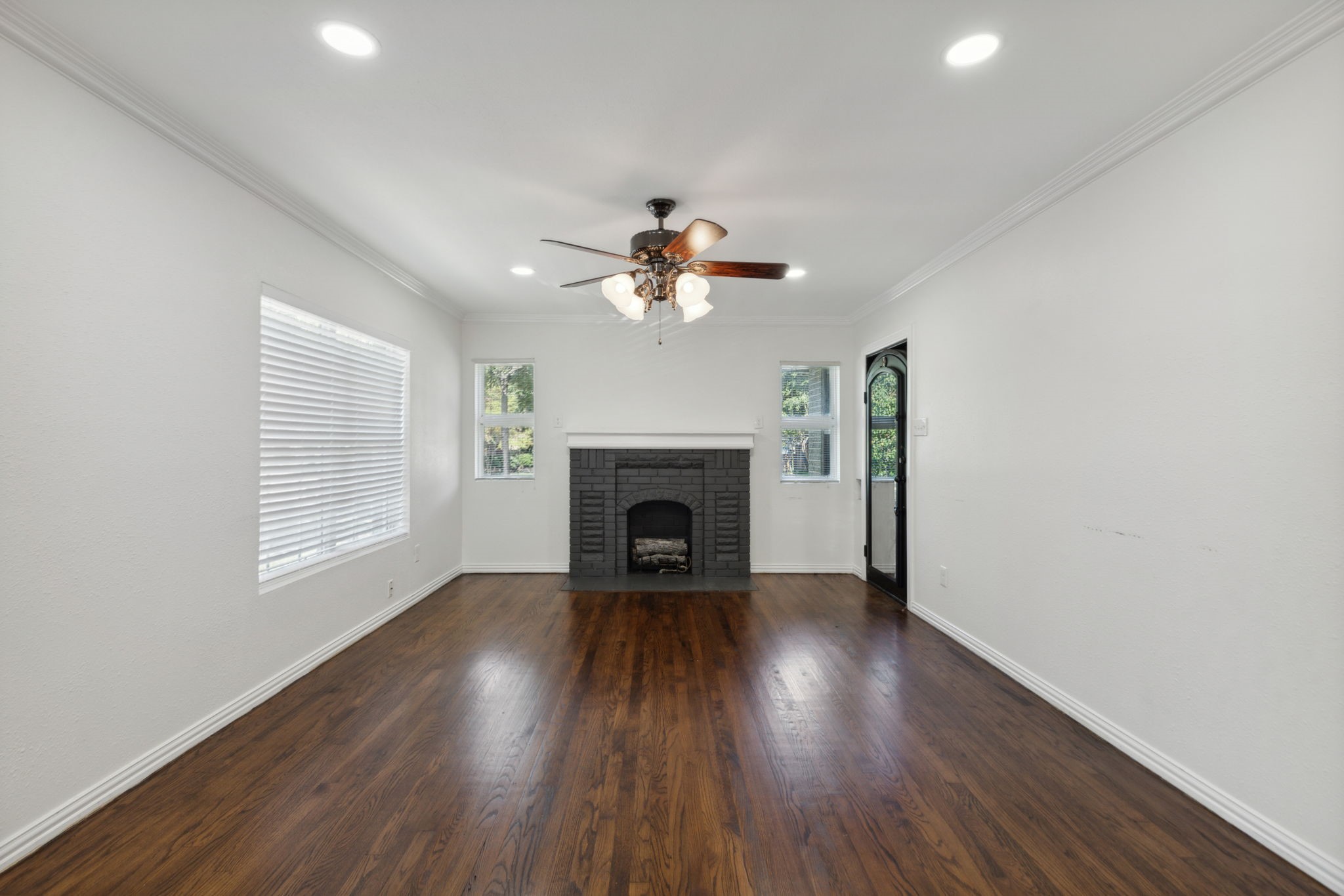 1603 Hollywood Avenue