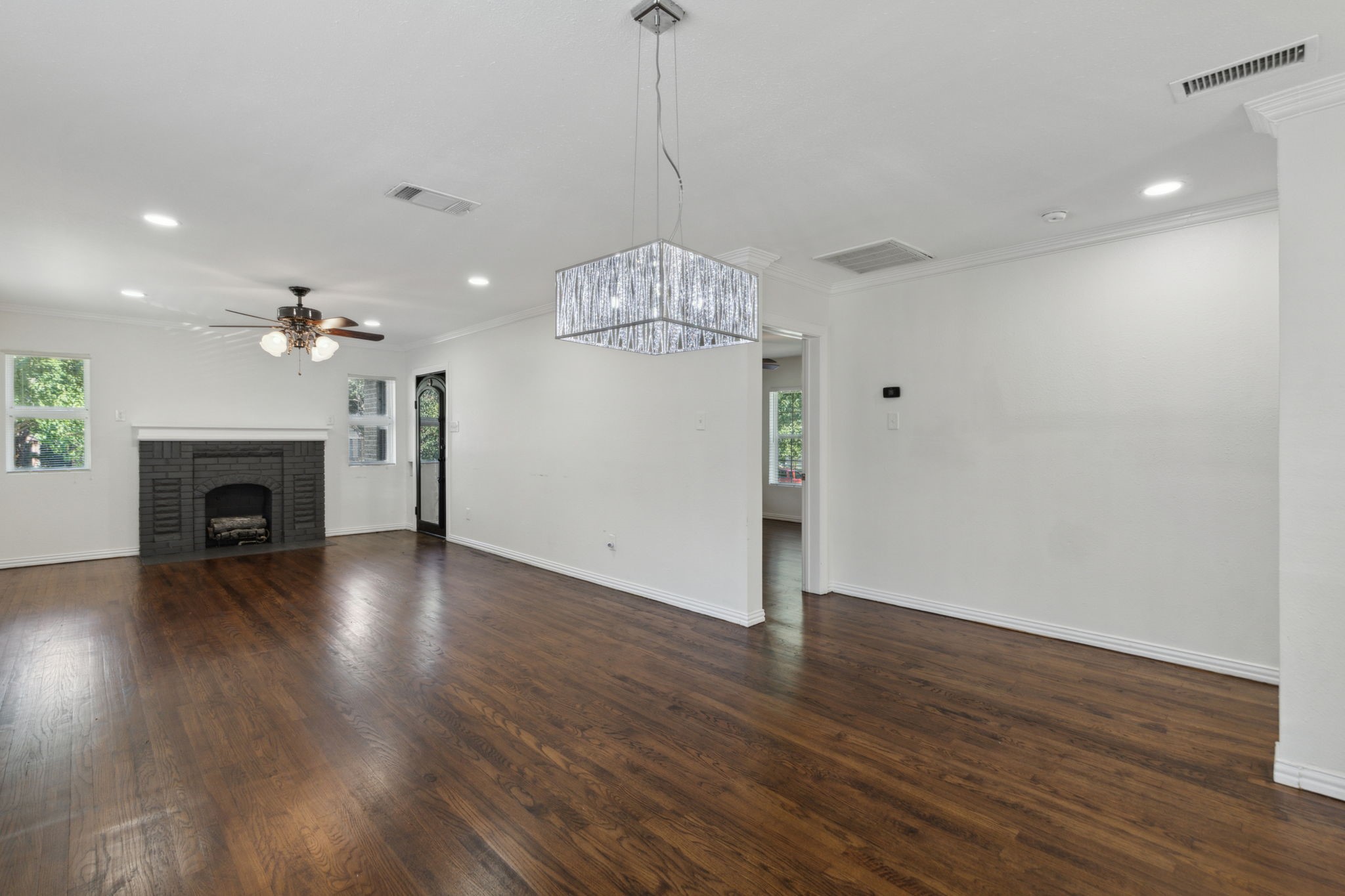 1603 Hollywood Avenue