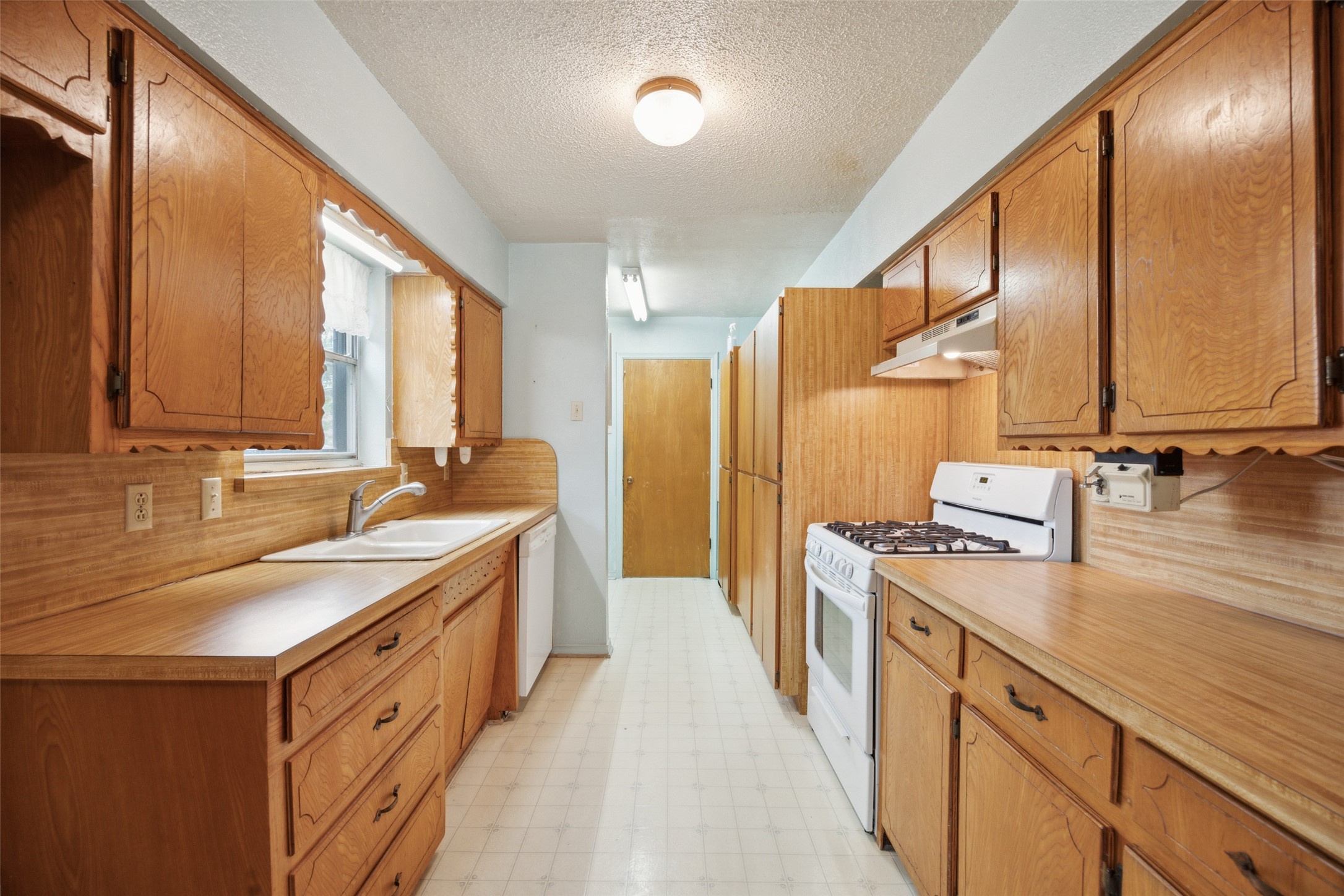 6225 N Jim Miller Road
