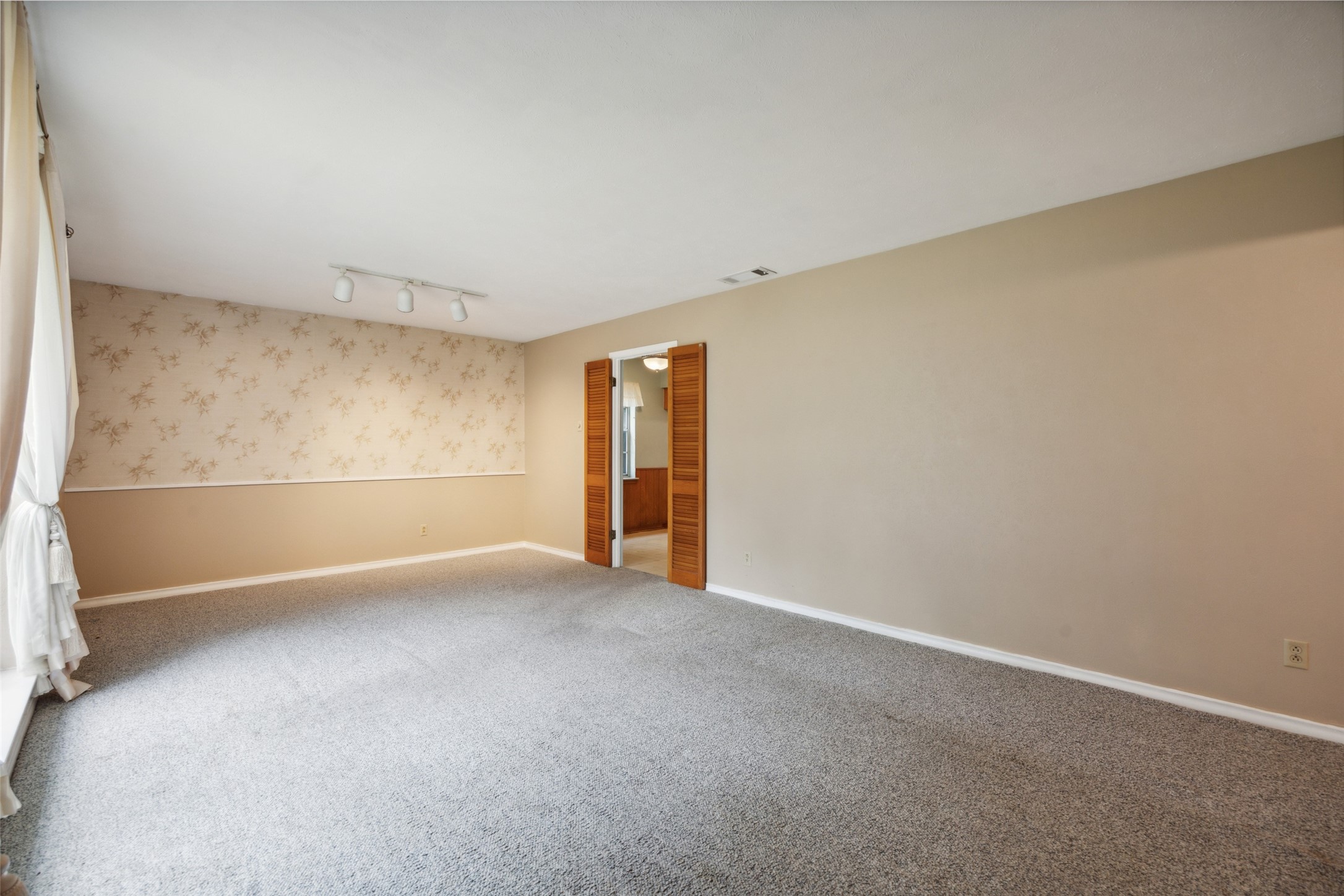 6225 N Jim Miller Road