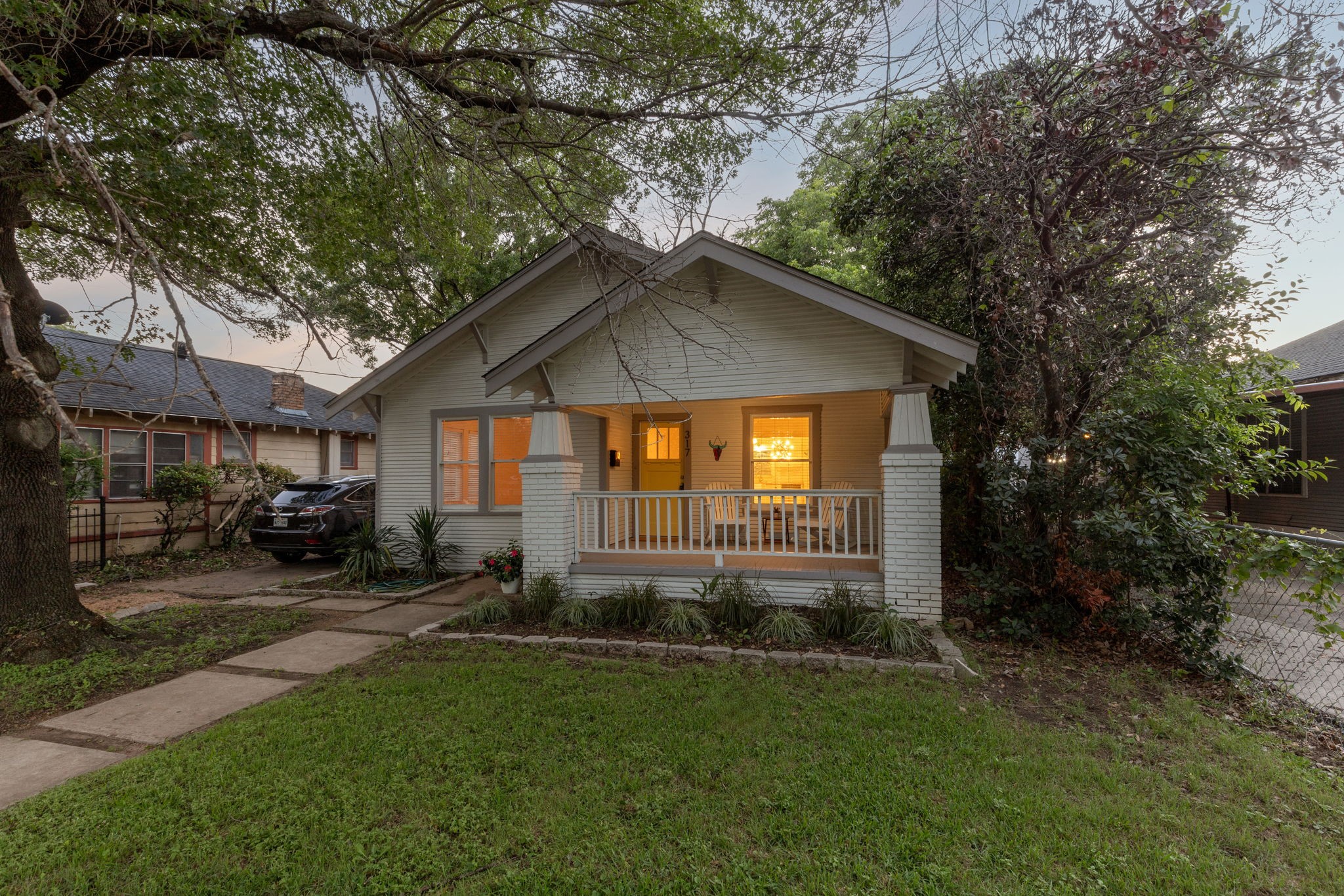 317 Hollywood Avenue