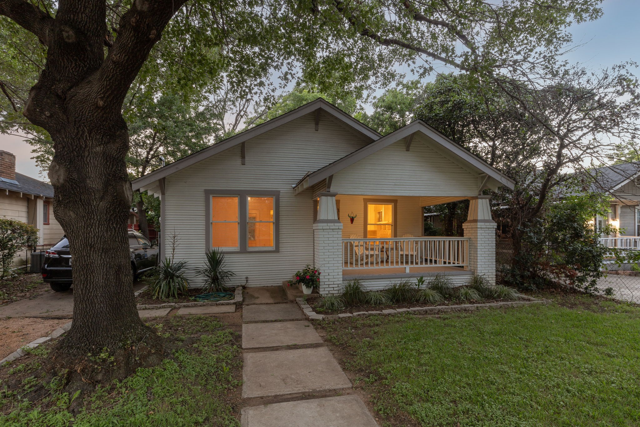 317 Hollywood Avenue