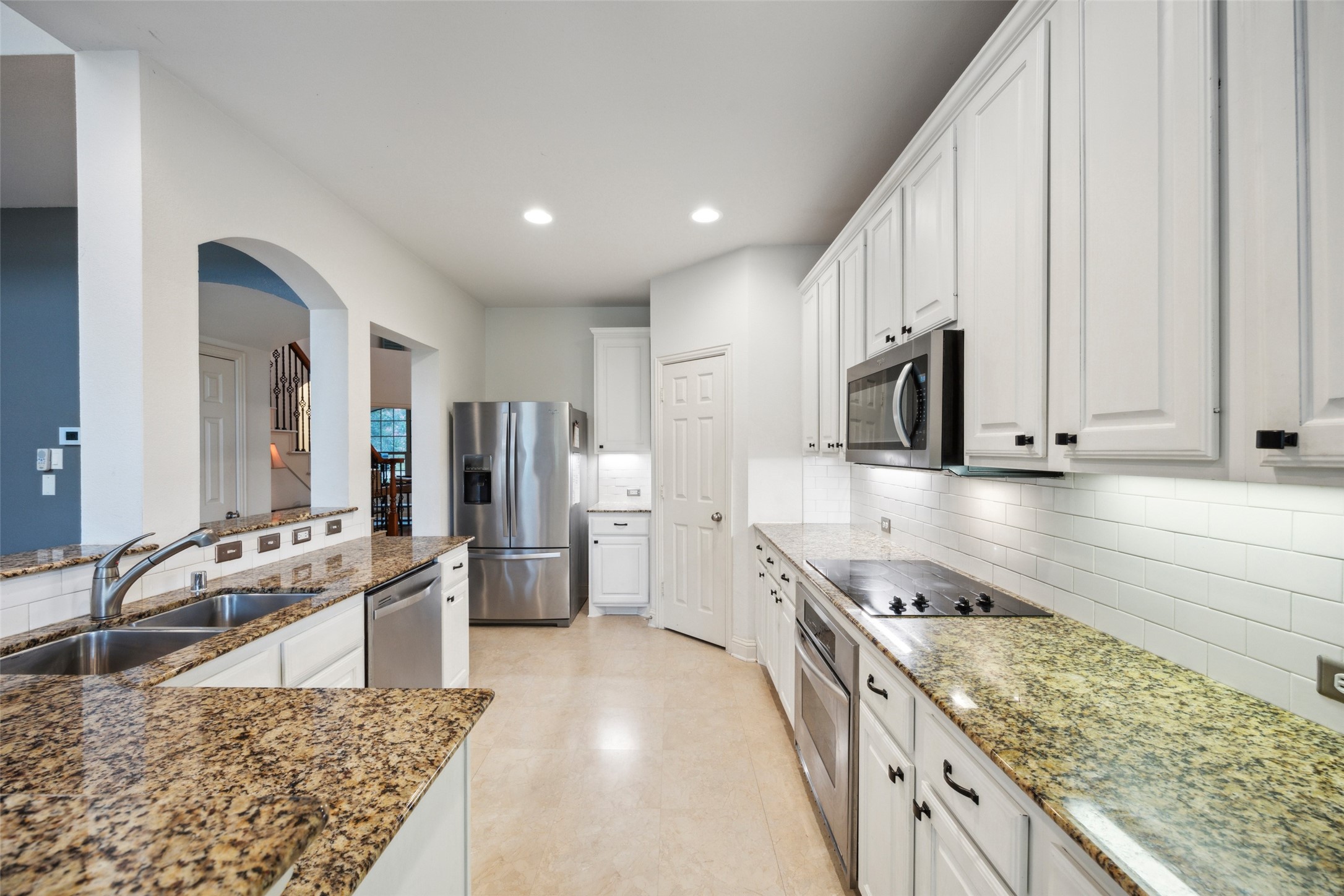 1260 Crestcove Drive