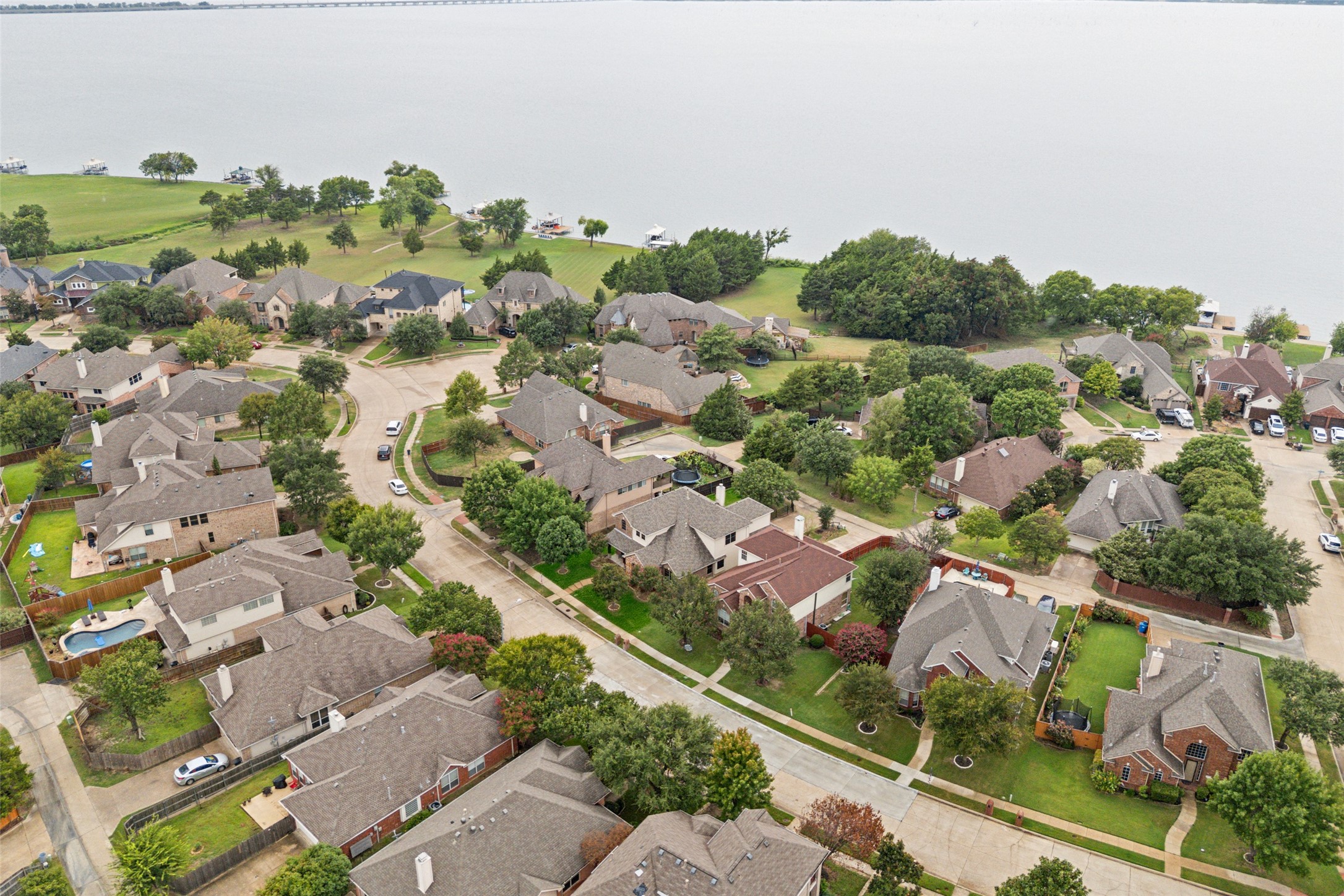 1260 Crestcove Drive