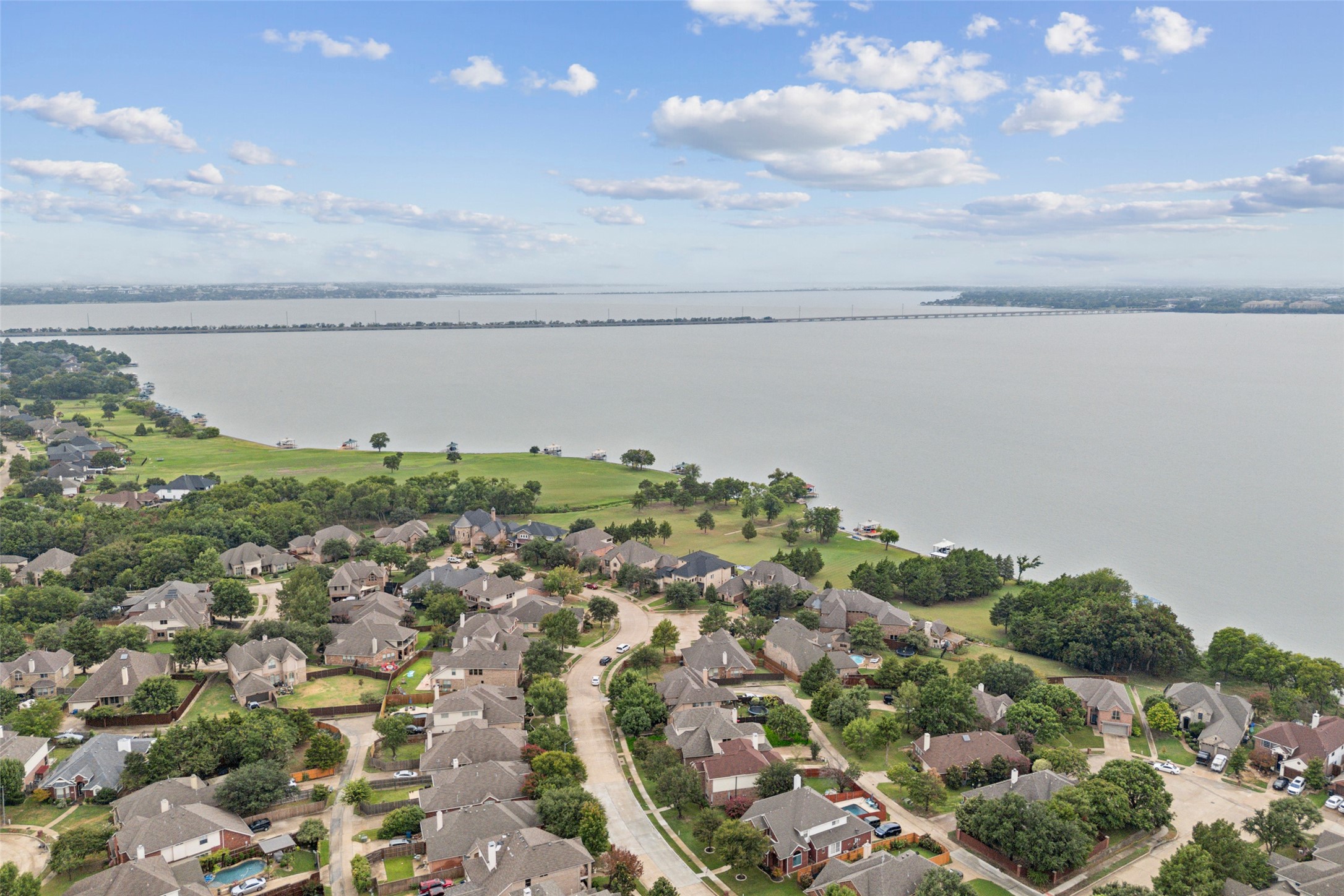 1260 Crestcove Drive