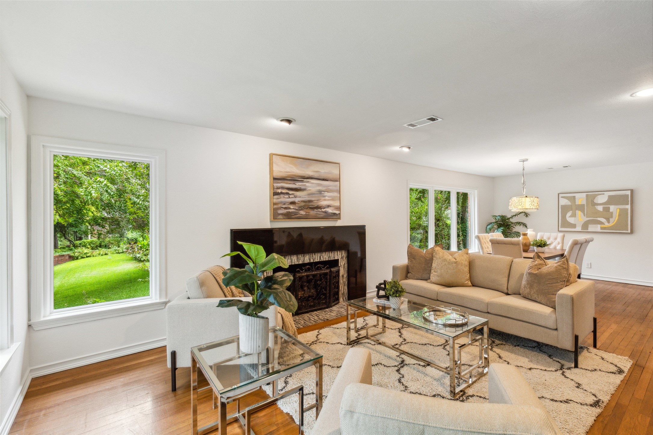 1526 Eastus Drive