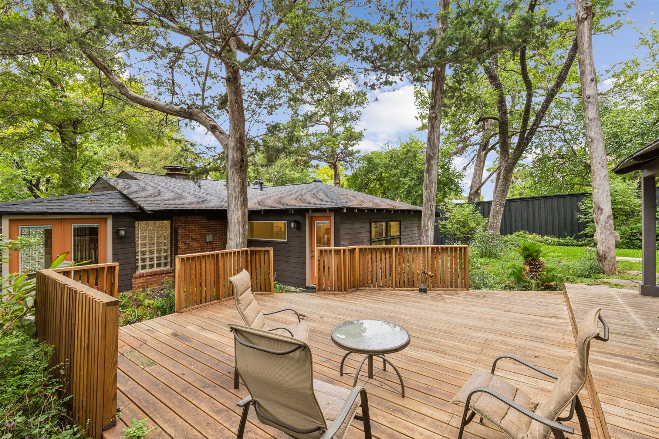 1526 Eastus Drive