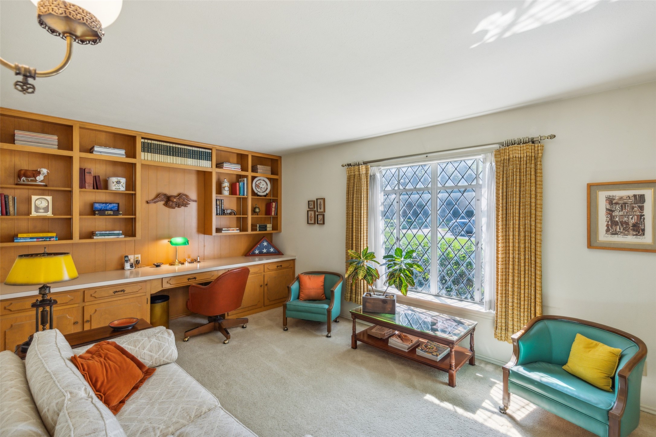 1922 Timbergrove Circle