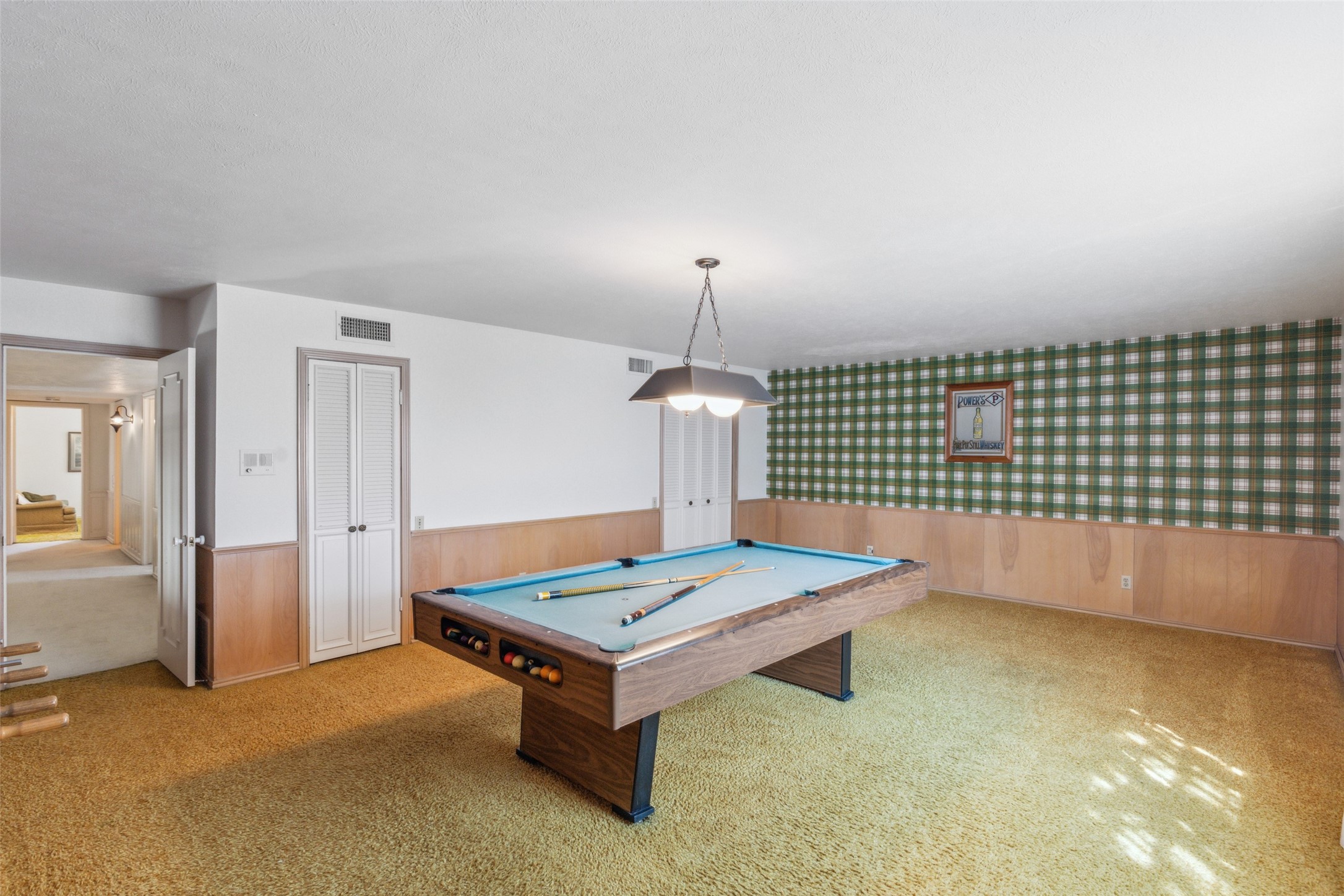 1922 Timbergrove Circle
