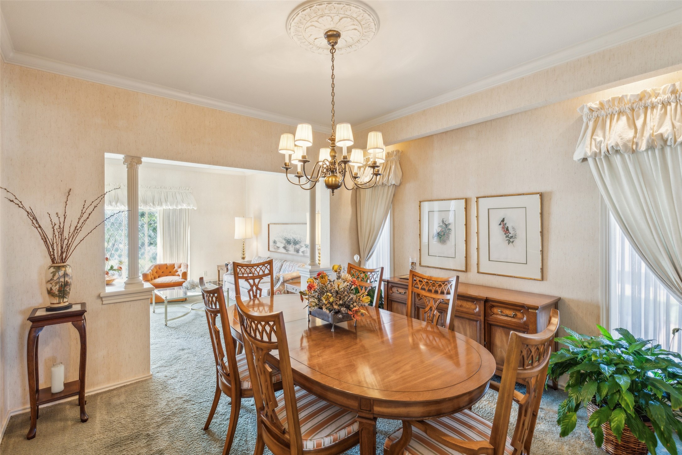 1922 Timbergrove Circle