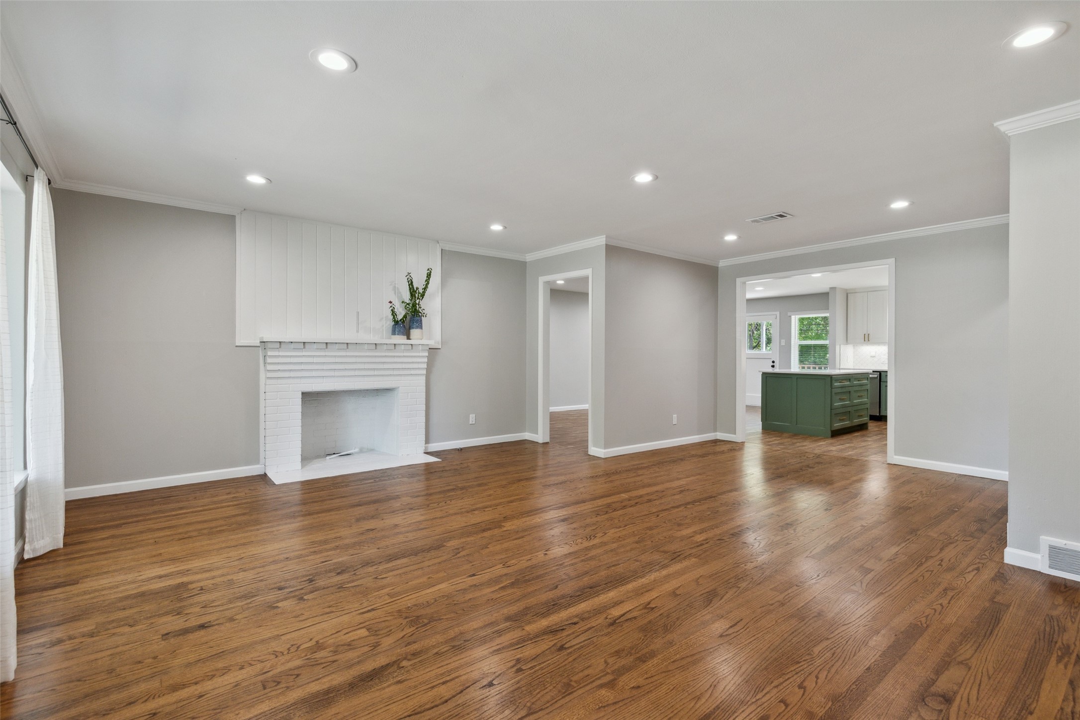 9814 Cloister Drive