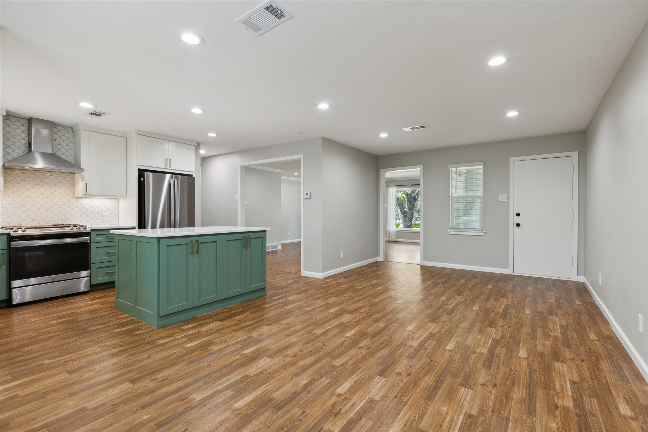 9814 Cloister Drive