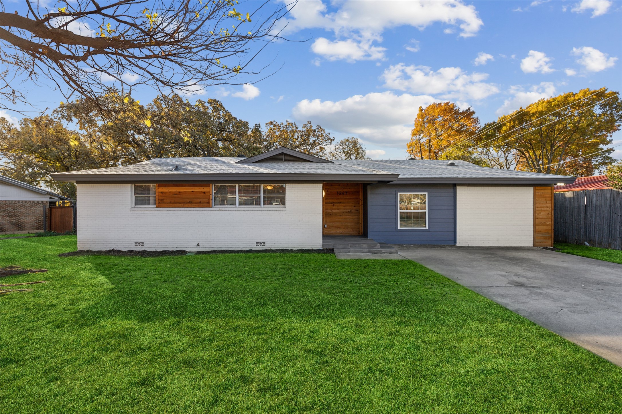 1241 Crestview Drive