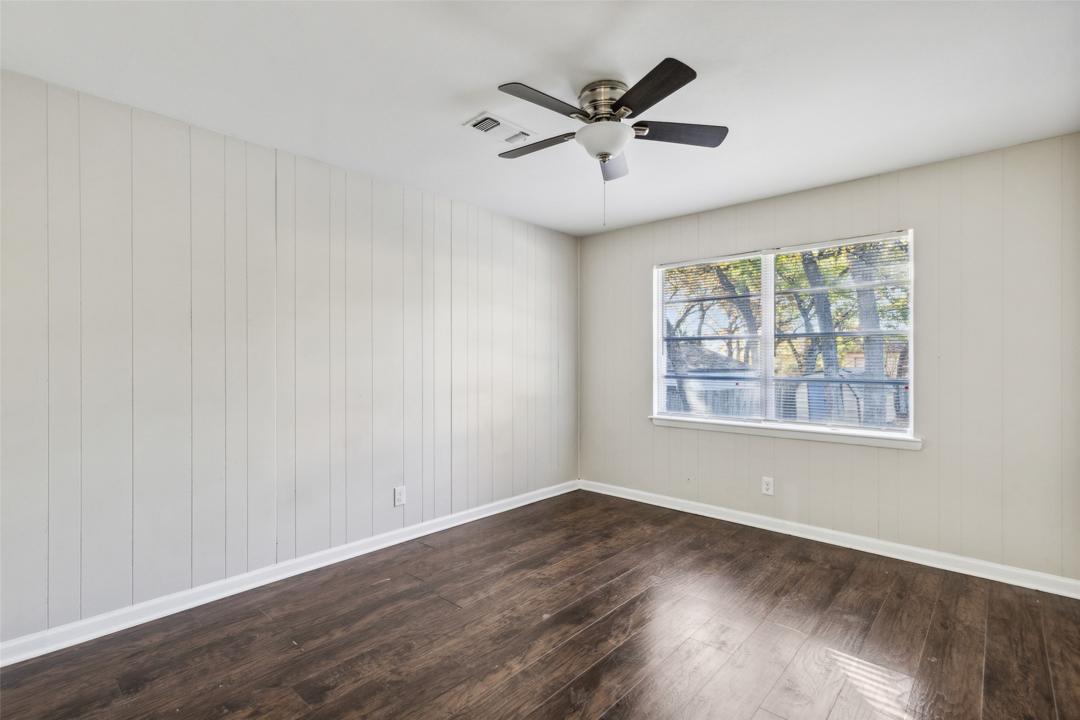 1241 Crestview Drive