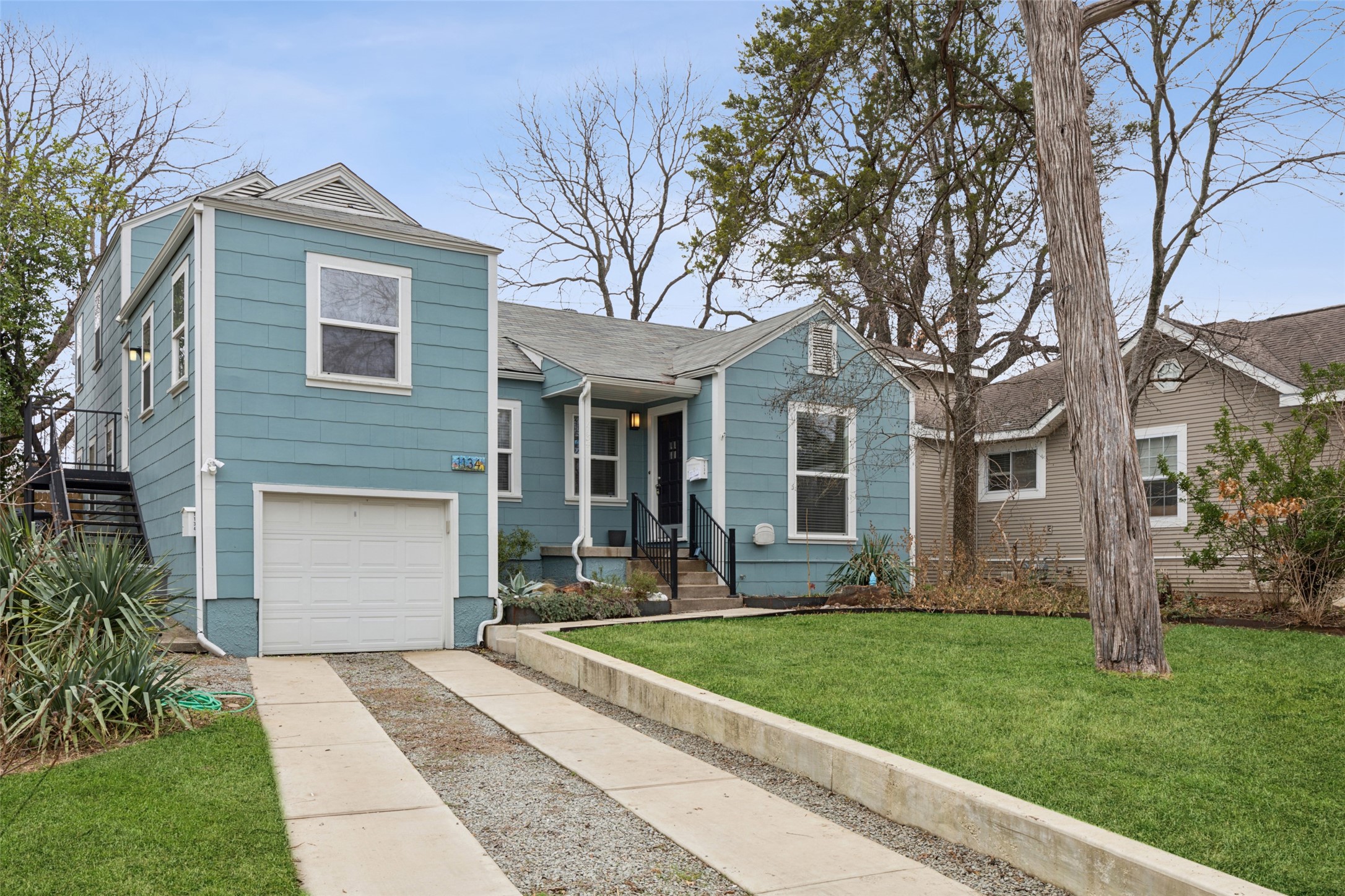 1134 Woodlawn Avenue