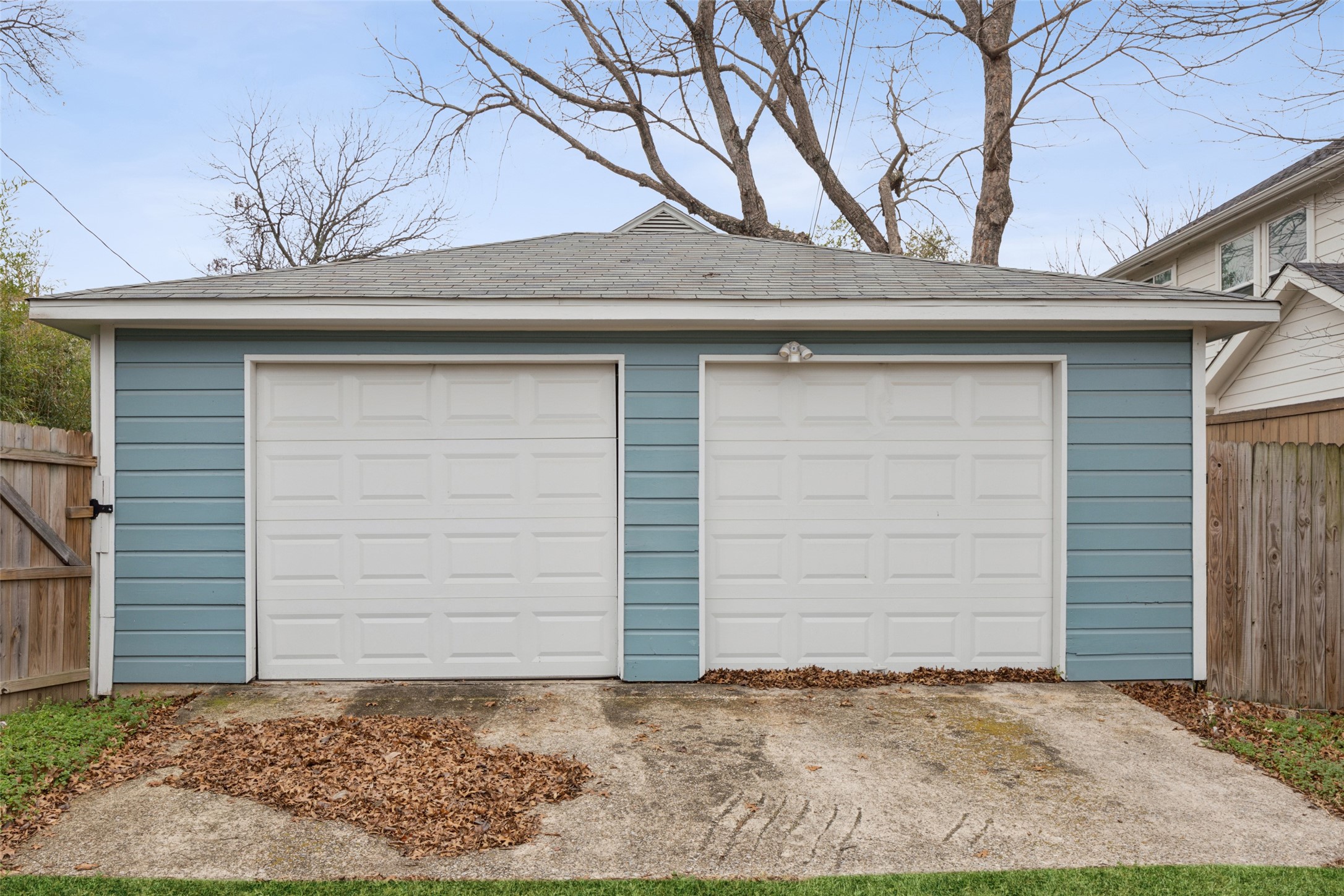 1134 Woodlawn Avenue
