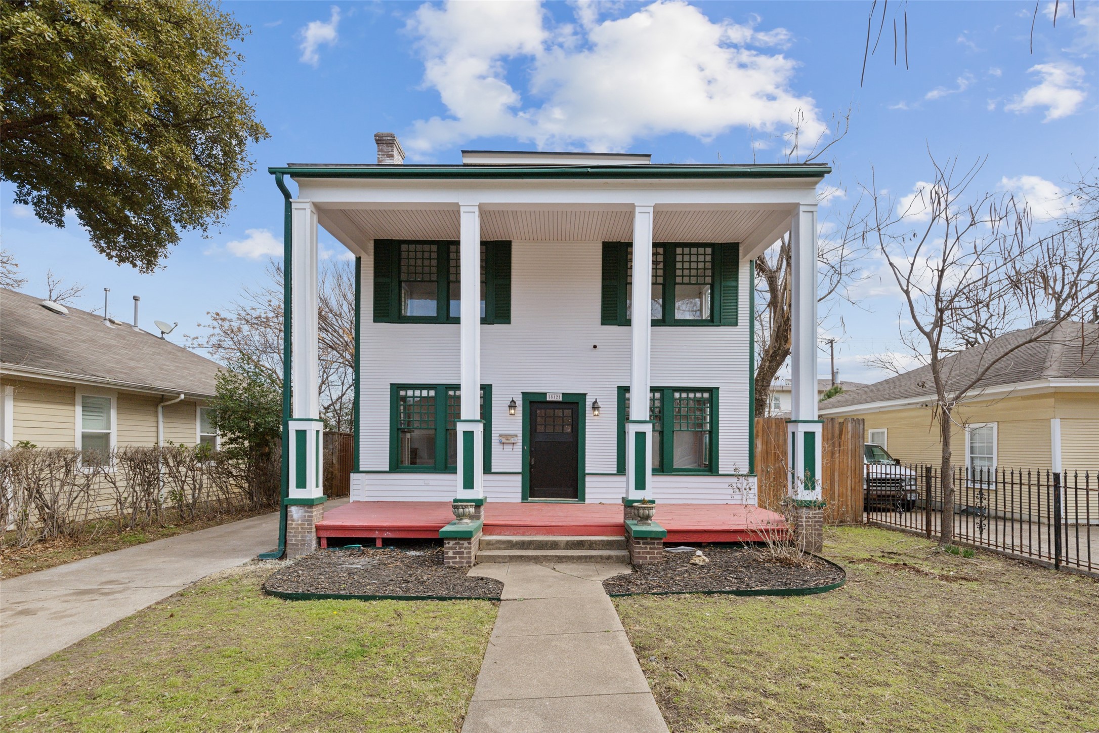 812 Haines Avenue