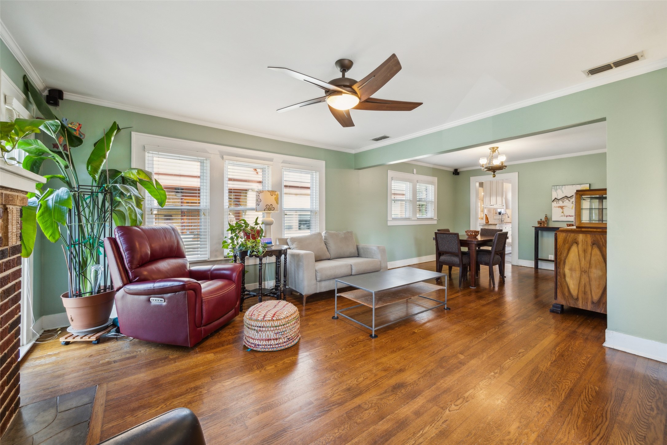 218 S Briscoe Boulevard