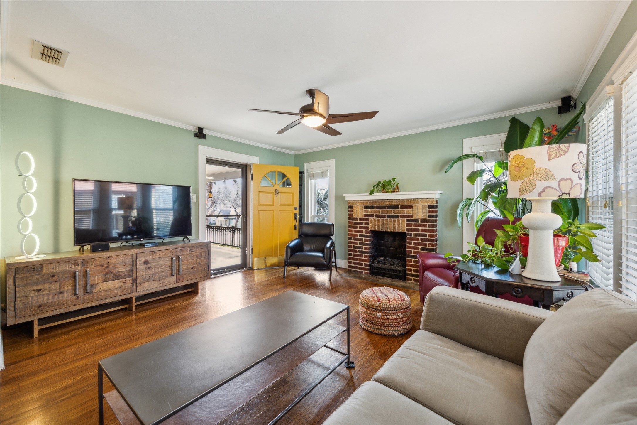 218 S Briscoe Boulevard