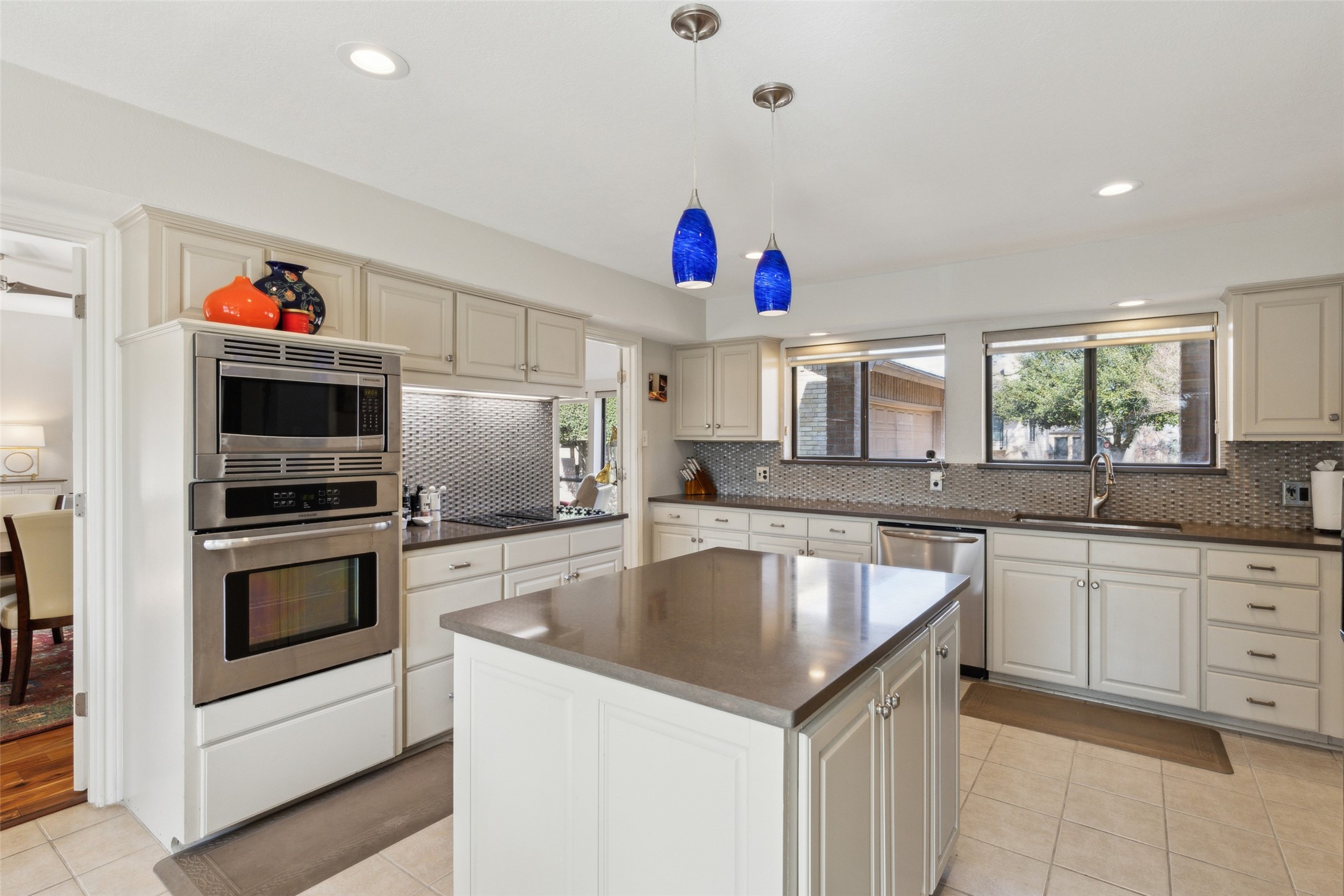 1207 Middlebrook Place