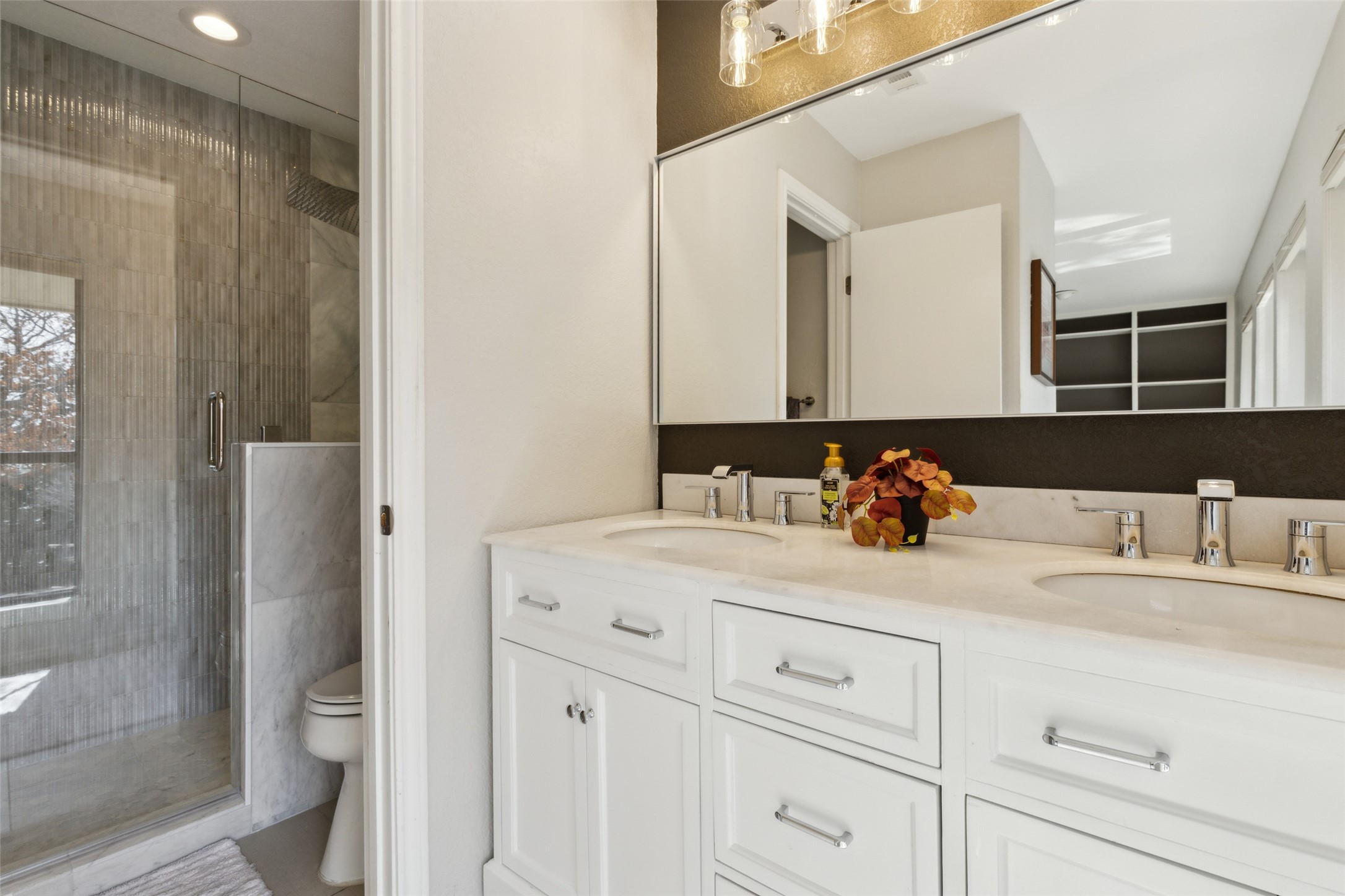 1207 Middlebrook Place