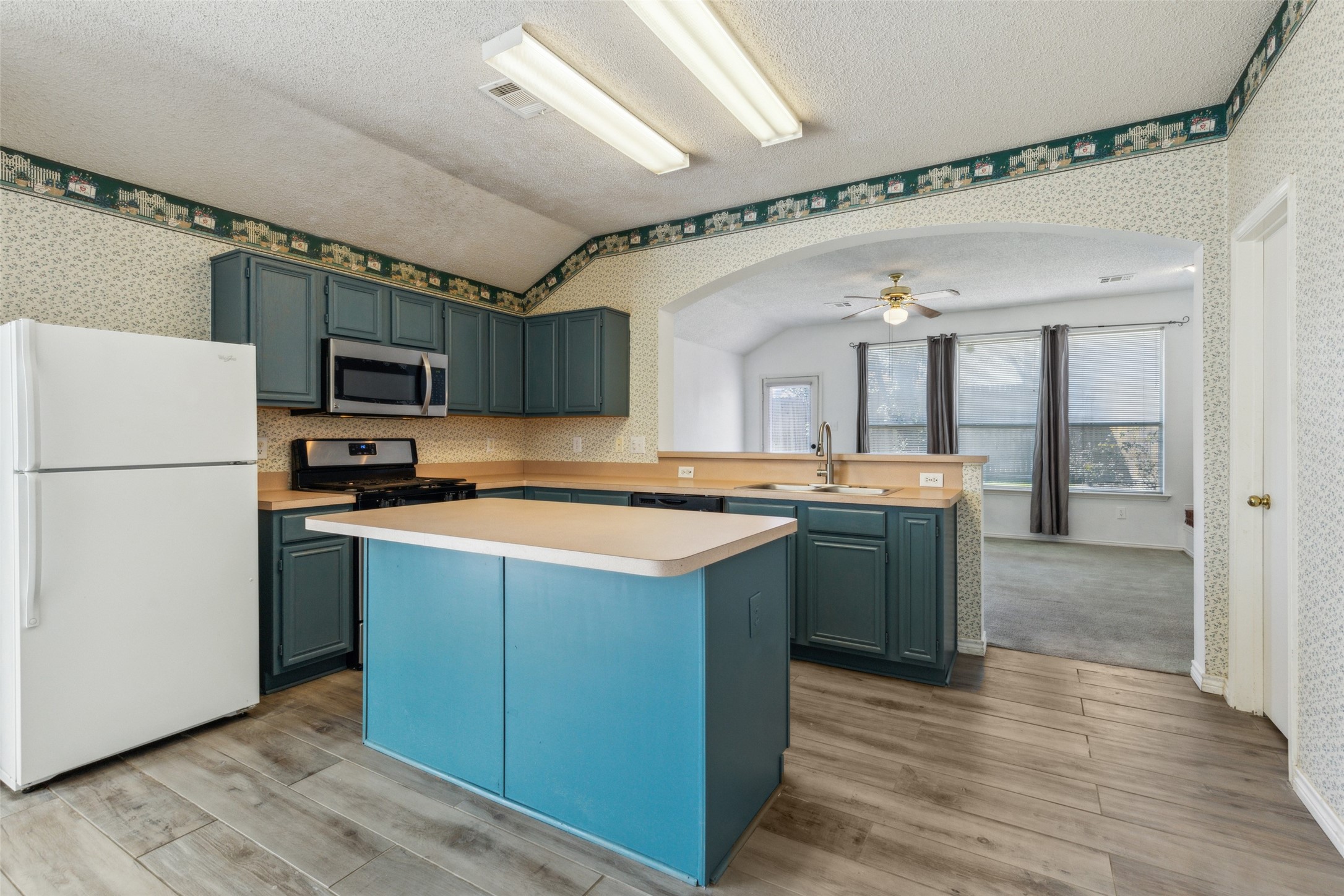4501 Crystal Lane