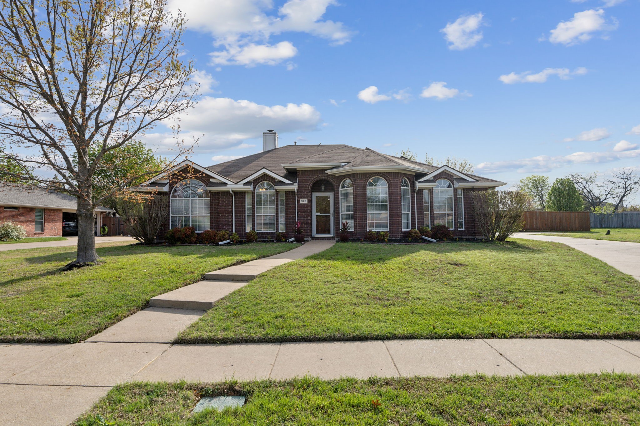 320 Banbury Drive