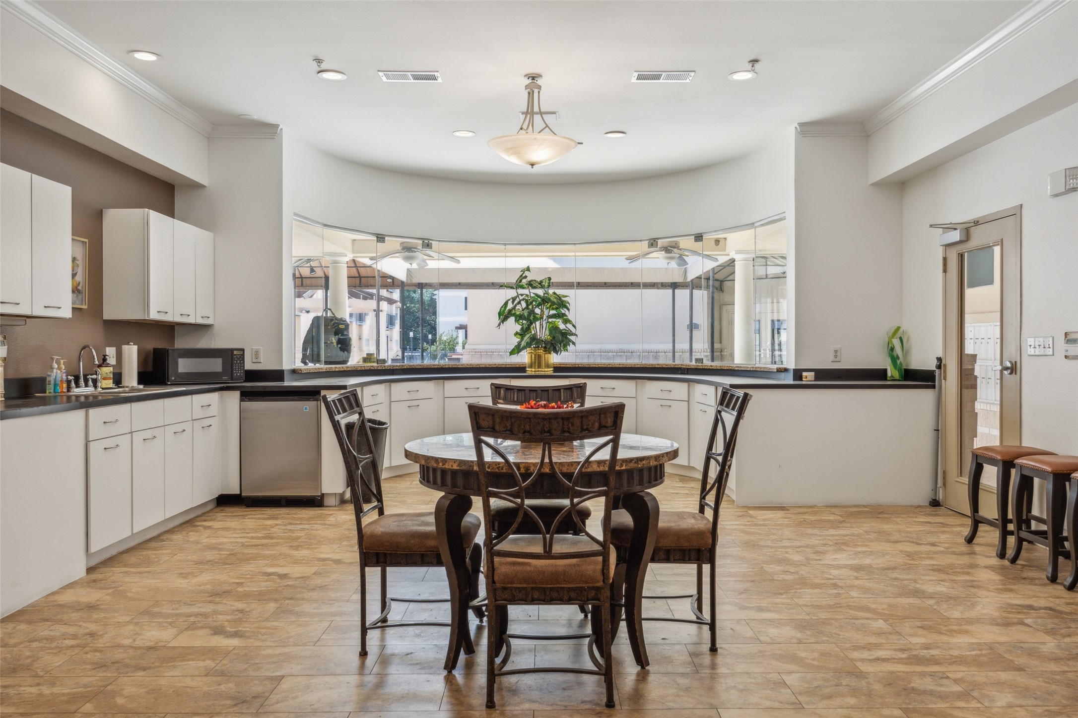 3102 Kings Road #2103