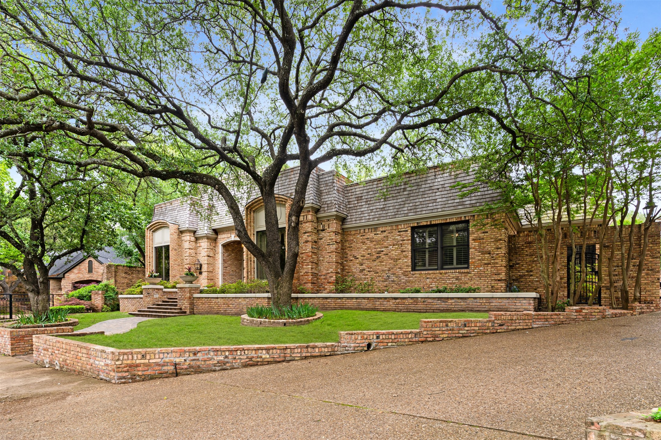 11702 Forest Court