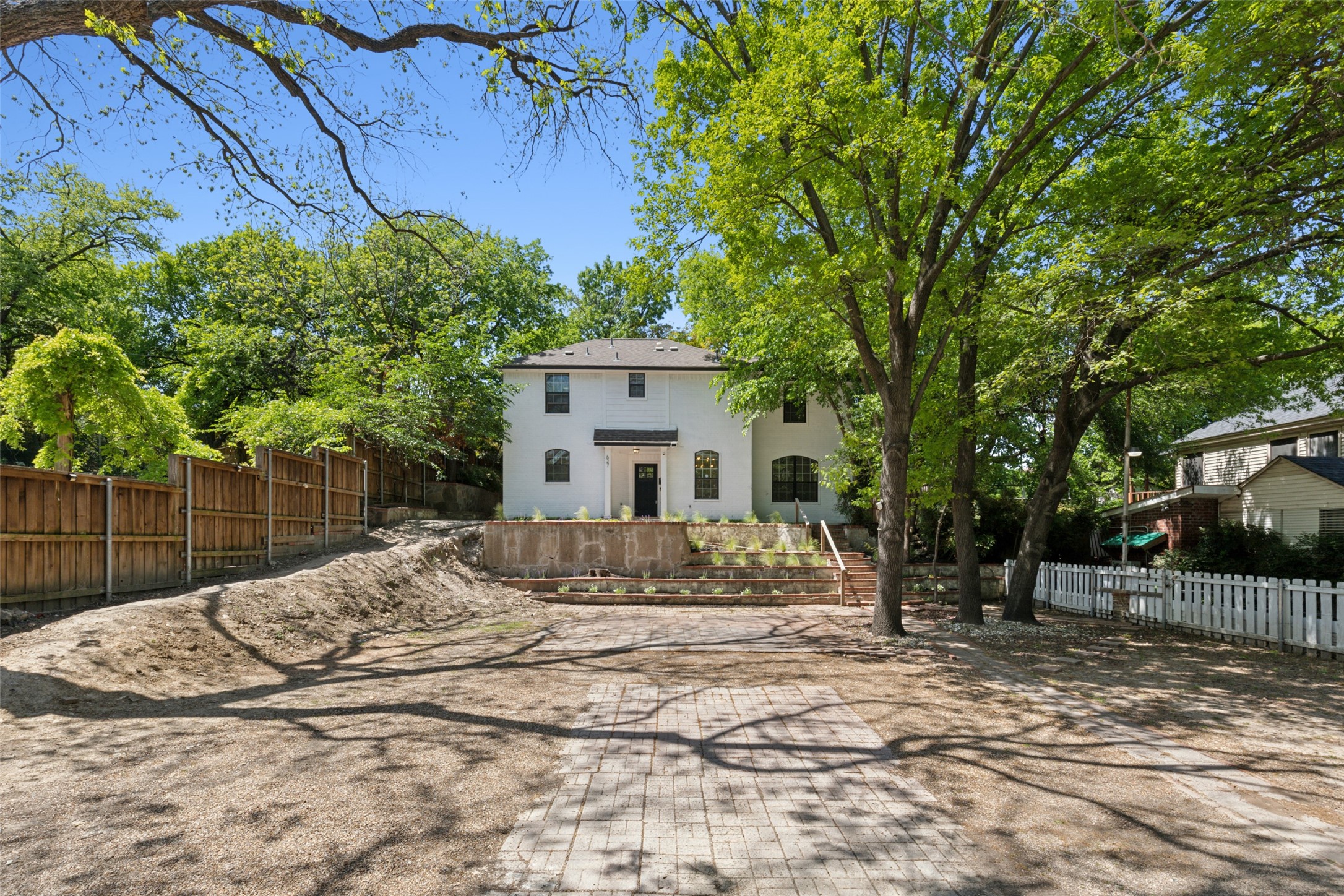 627 N Hampton Road