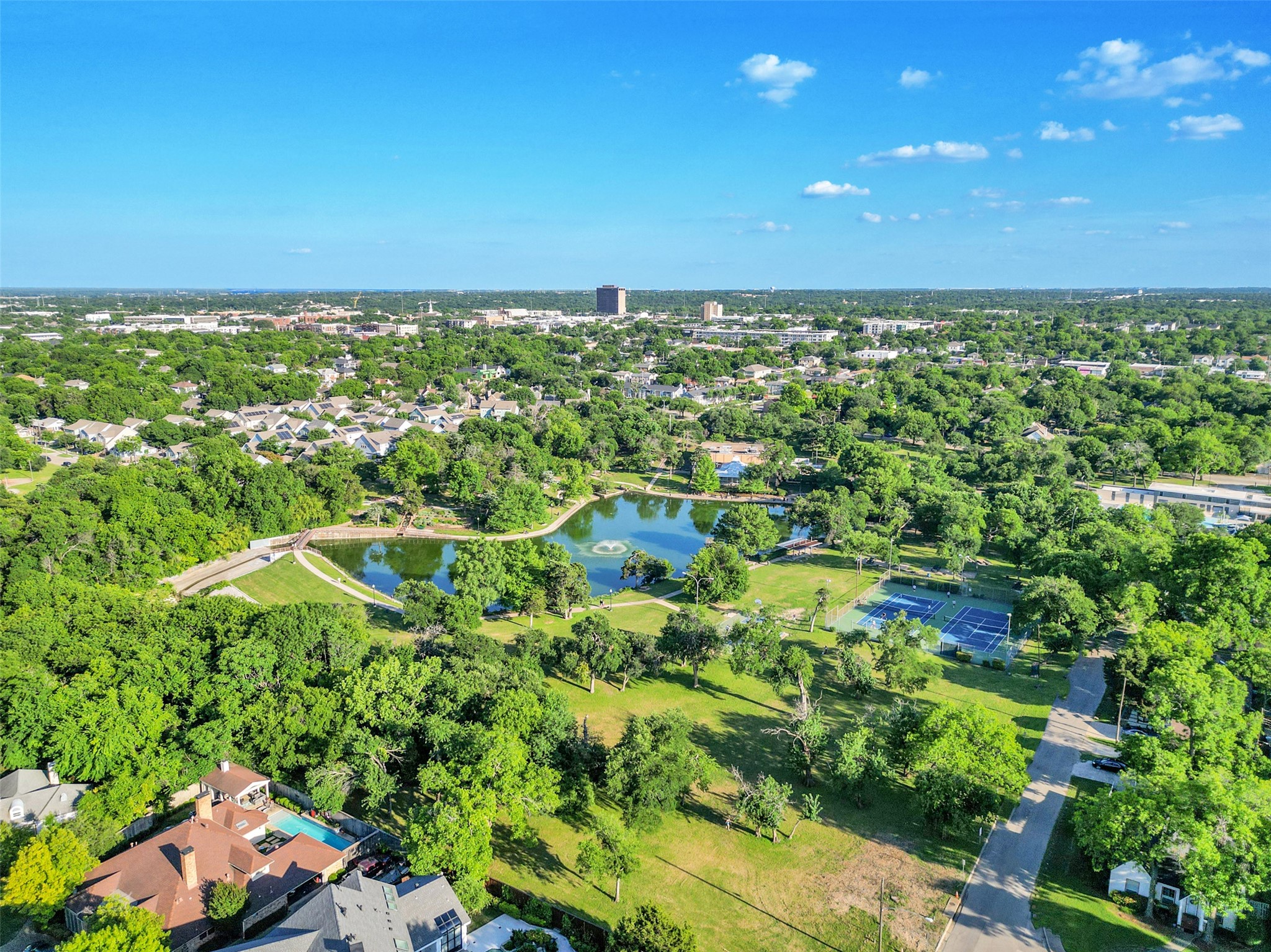 747 Kessler Lake Drive