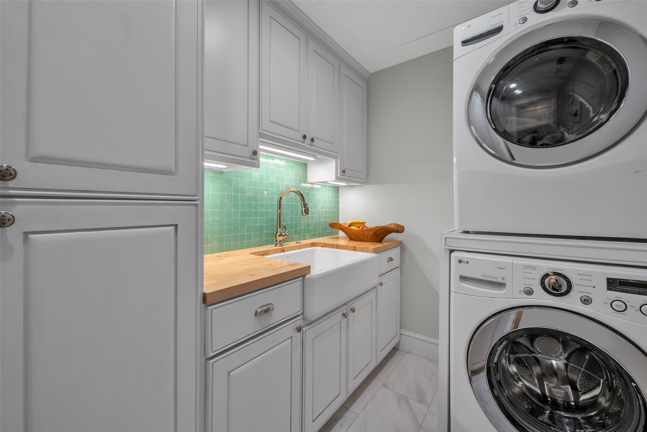 747 Kessler Lake Drive